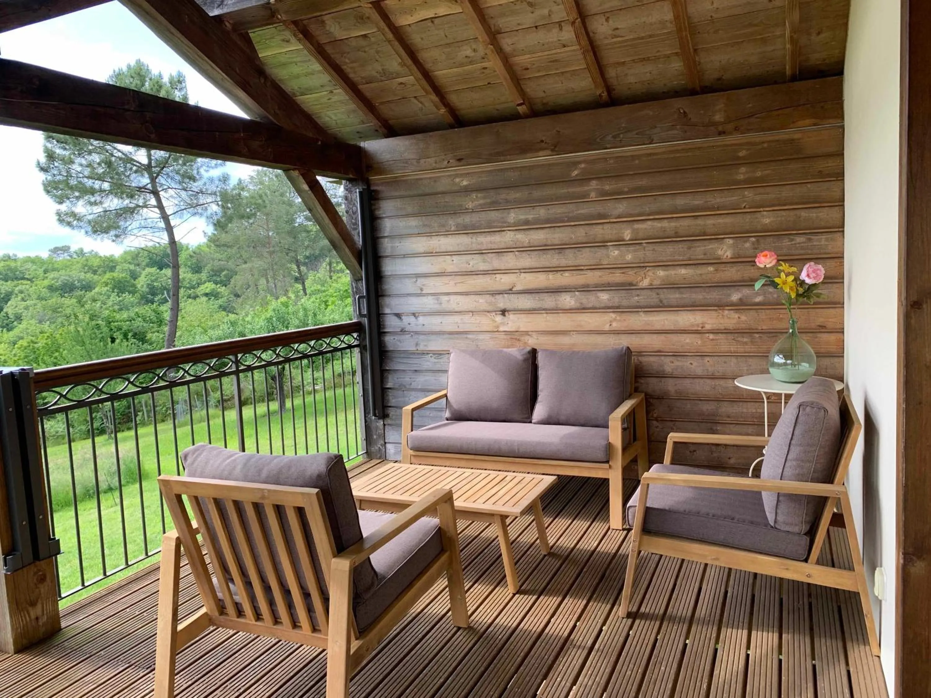 Patio in La Maison des Oiseaux