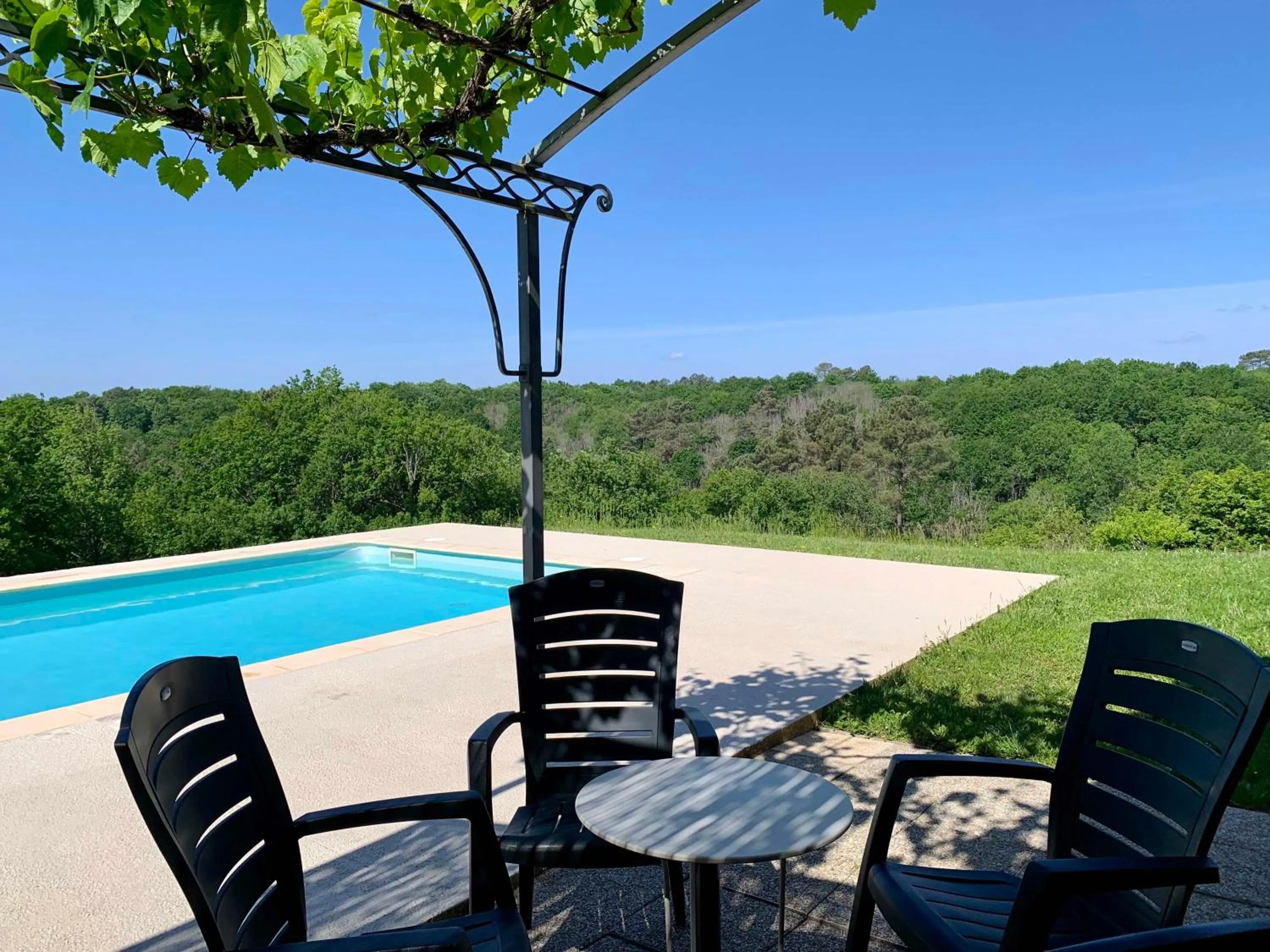 Patio in La Maison des Oiseaux
