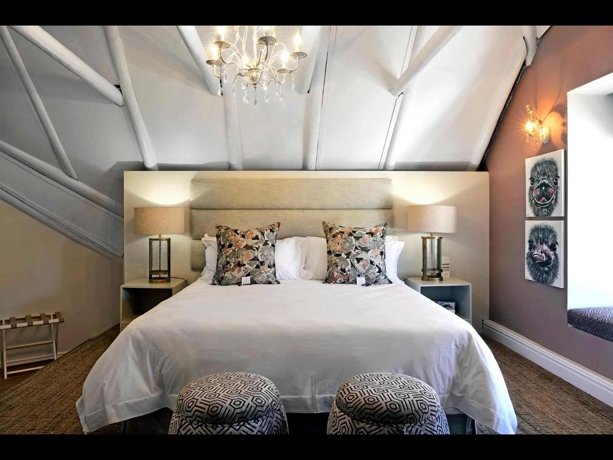 Bed in Mirabelle Guesthouse