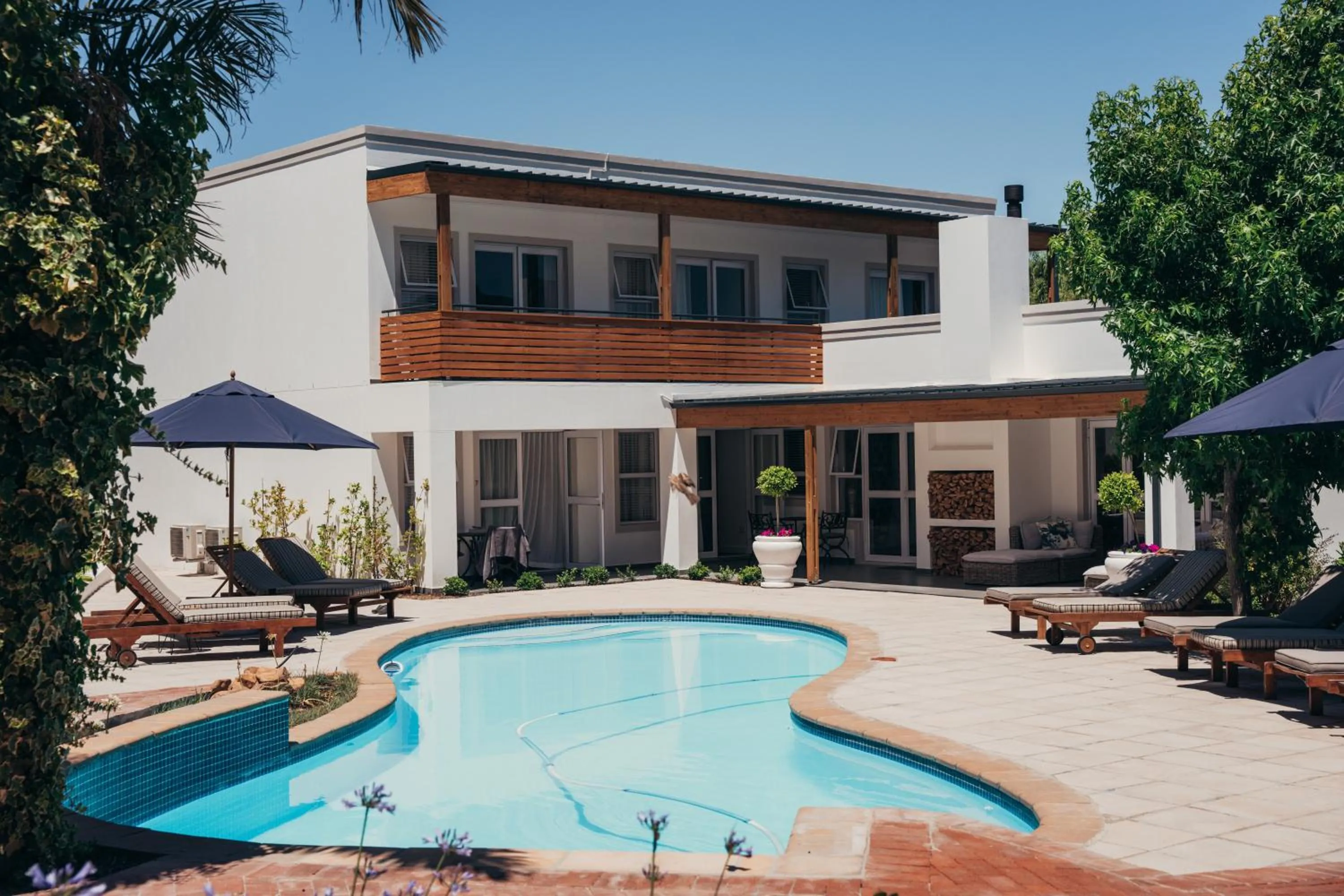 Property building in Mirabelle Guesthouse