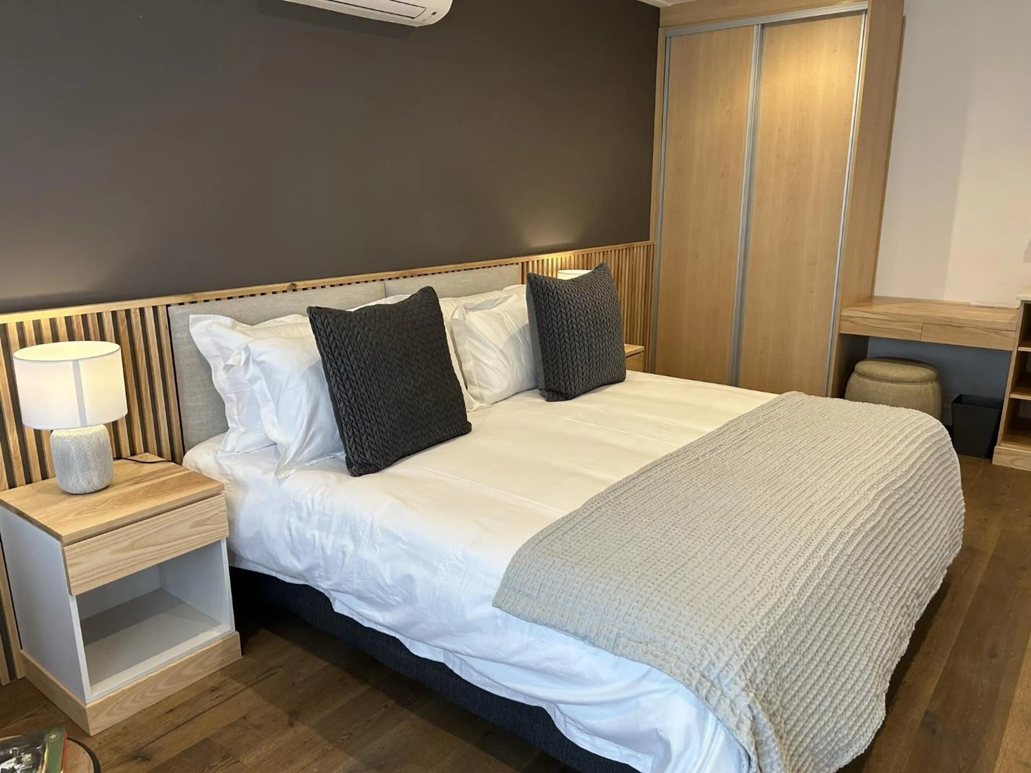 Bed in Mirabelle Guesthouse