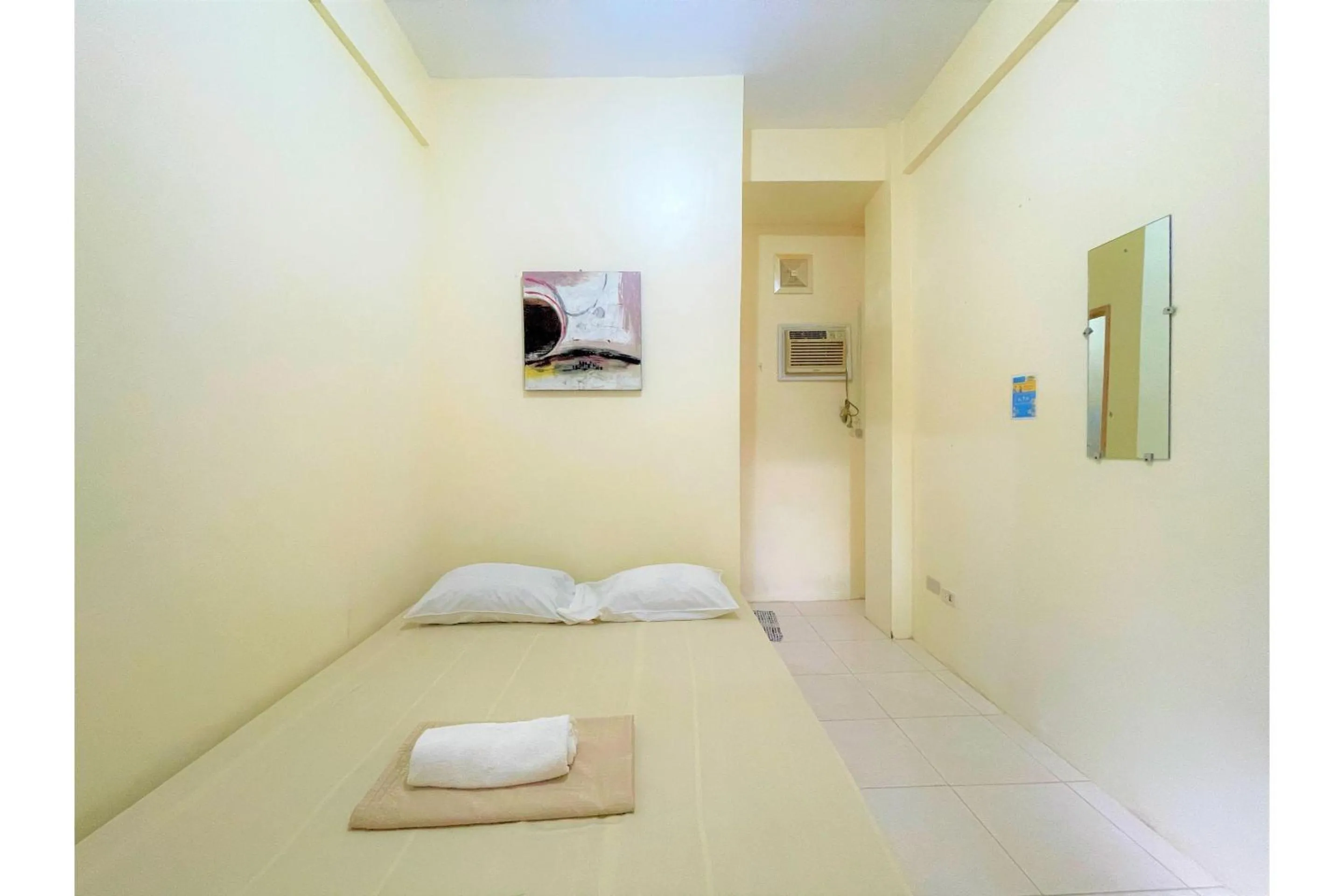 Bedroom, Bed in OYO 876 Escurel Inn Boracay