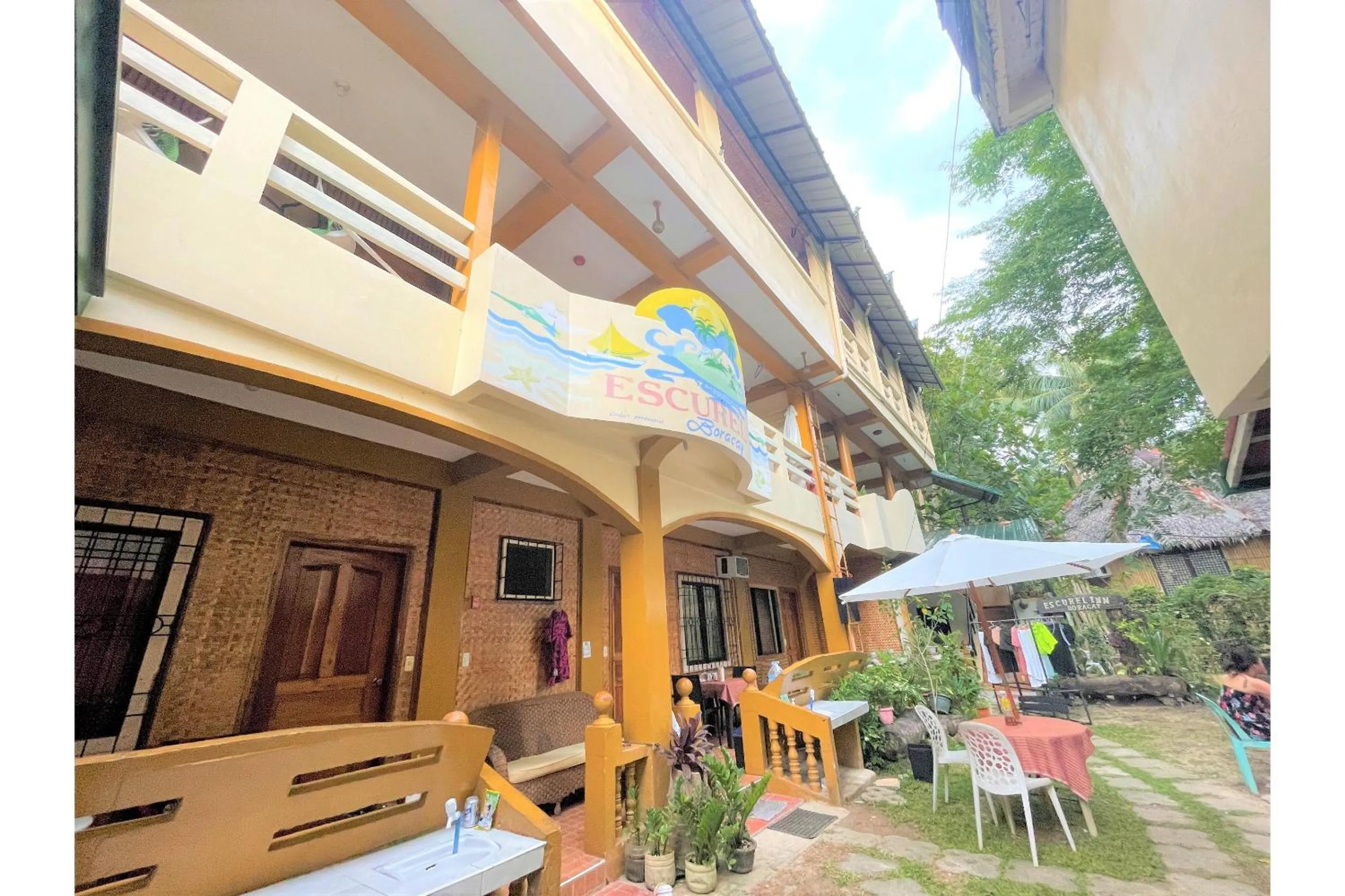 Facade/entrance in OYO 876 Escurel Inn Boracay