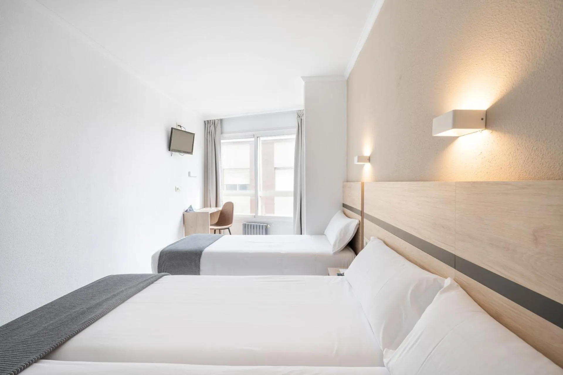 Photo of the whole room, Bed in Hotel Alda Camiño Inglés