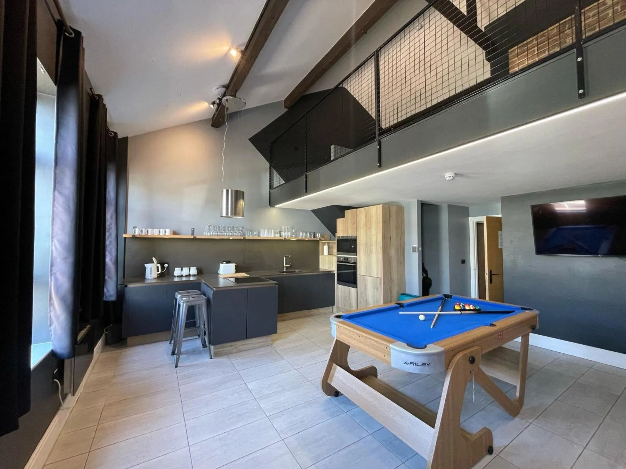 Kitchen or kitchenette in The Luxury Penthouse by Sasco Apartments