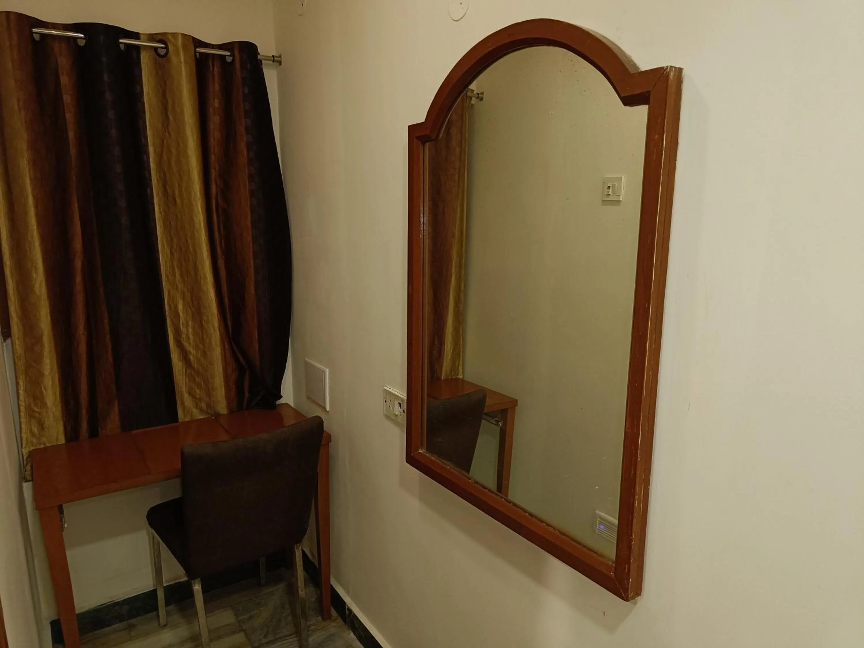 Seating area in GT Grande Hotel-Near US Consulate