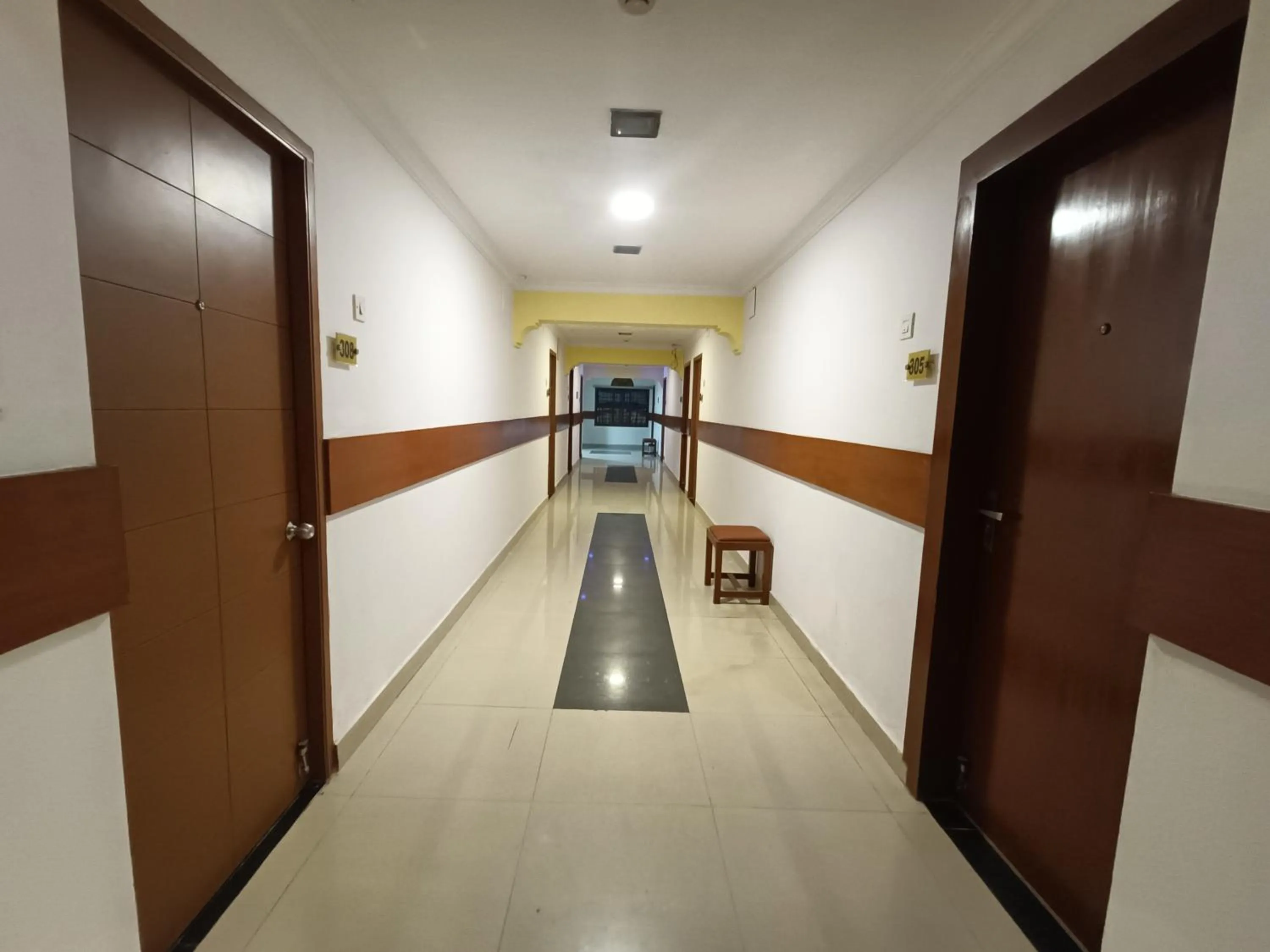 Facade/entrance in GT Grande Hotel-Near US Consulate