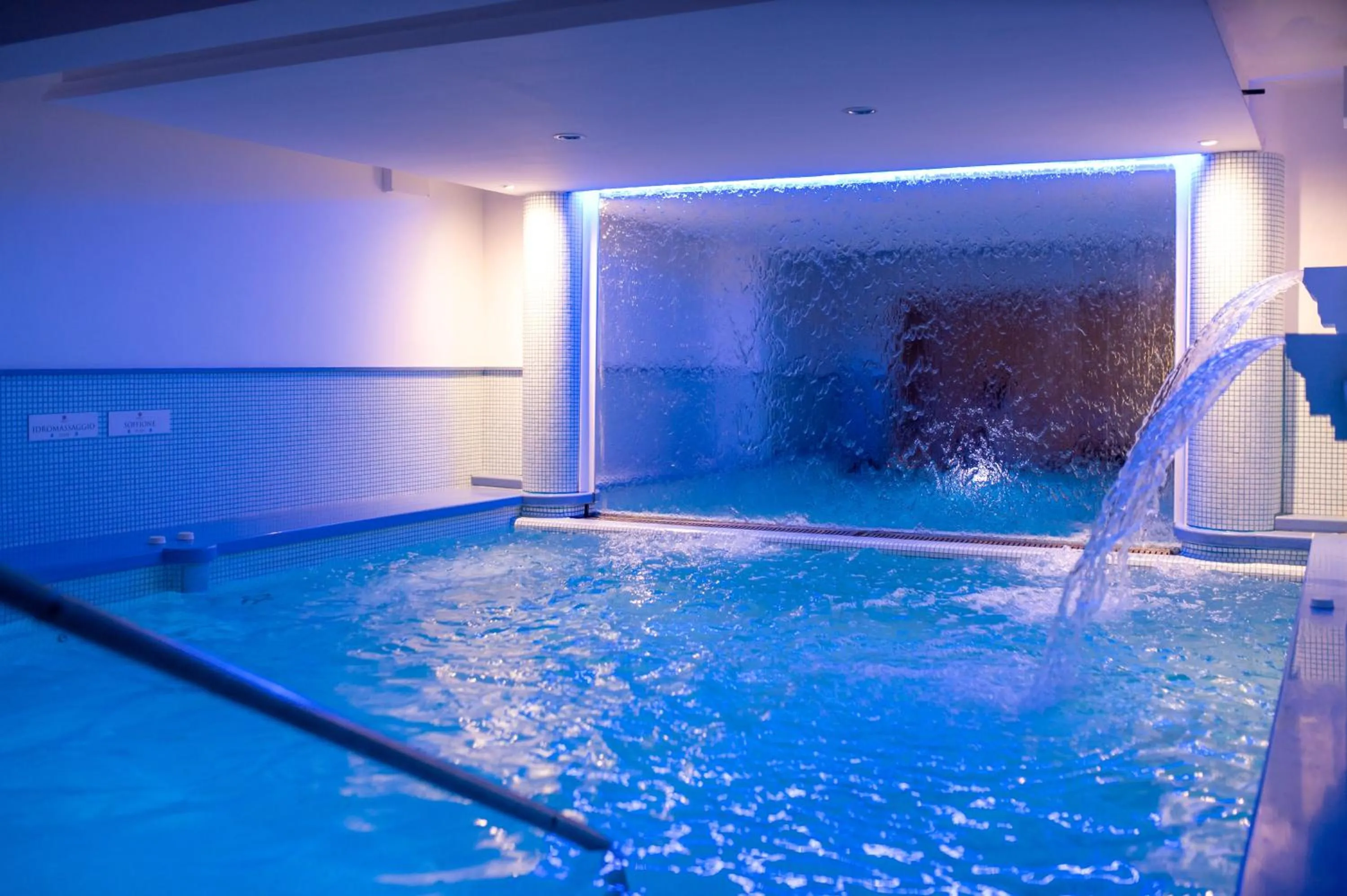 Swimming pool in Hotel La Madonnina