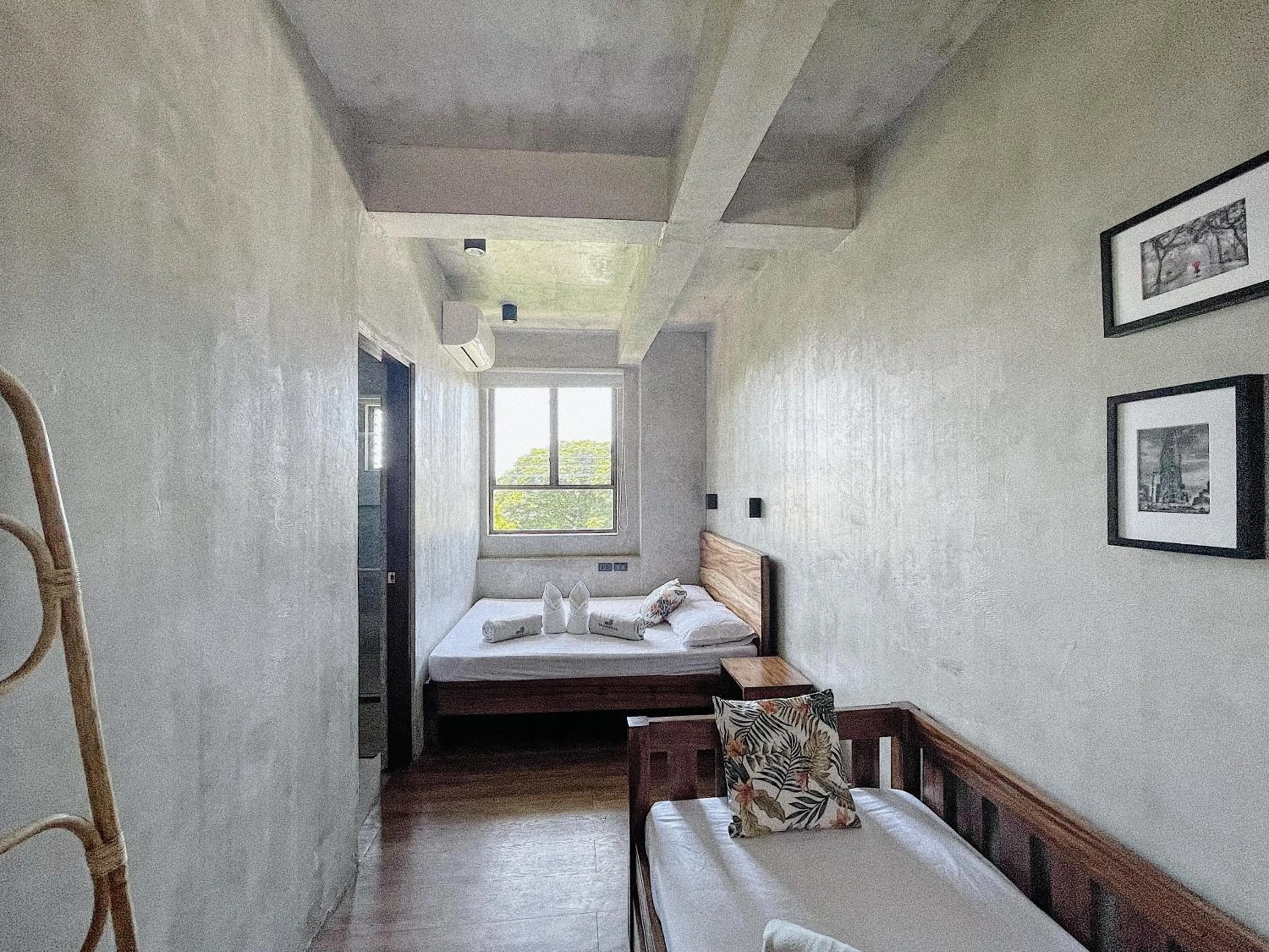 Photo of the whole room, Bed in Shorebreak Hostel San Juan La Union