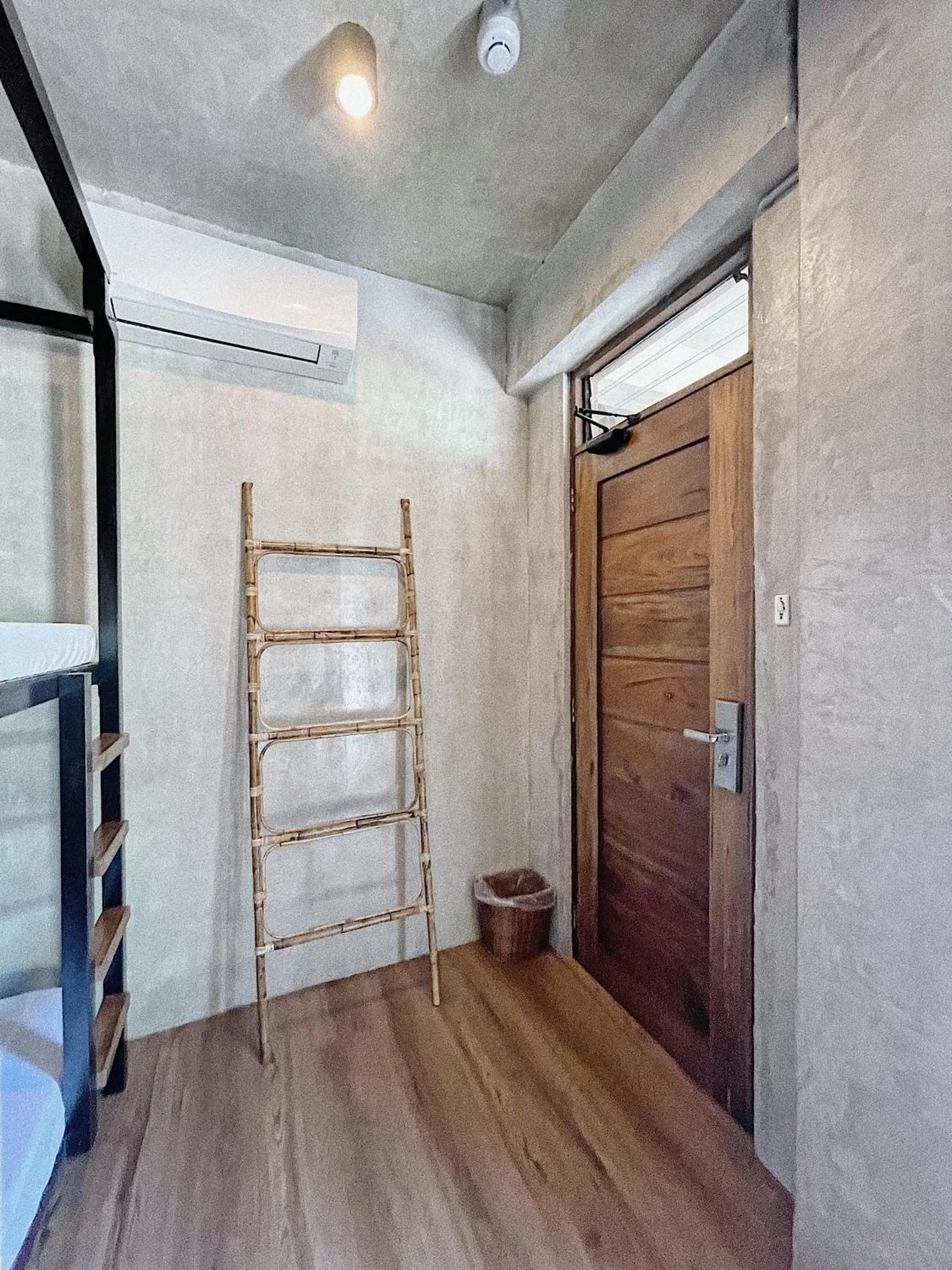Bedroom in Shorebreak Hostel San Juan La Union