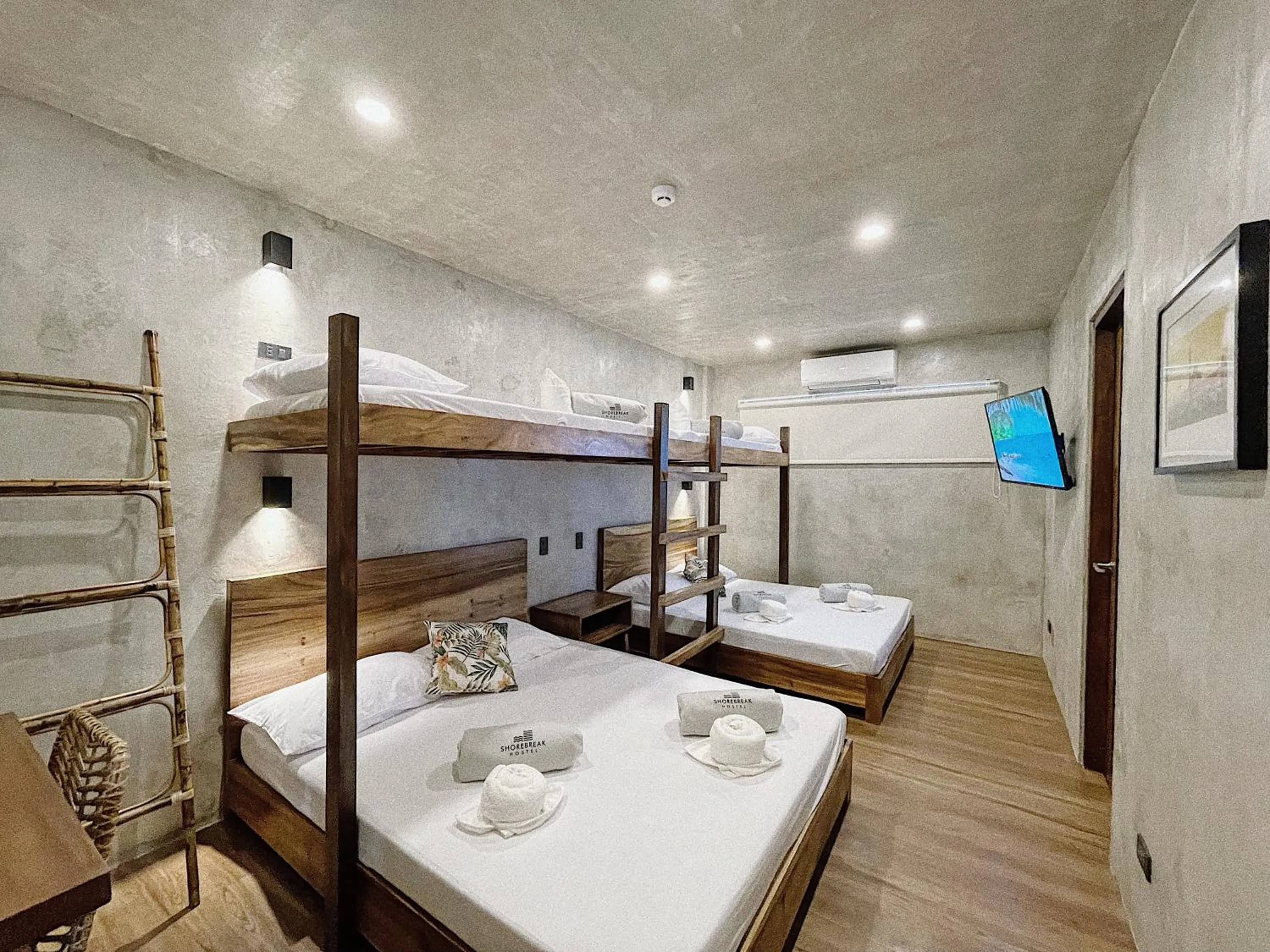 Photo of the whole room, Bed in Shorebreak Hostel San Juan La Union