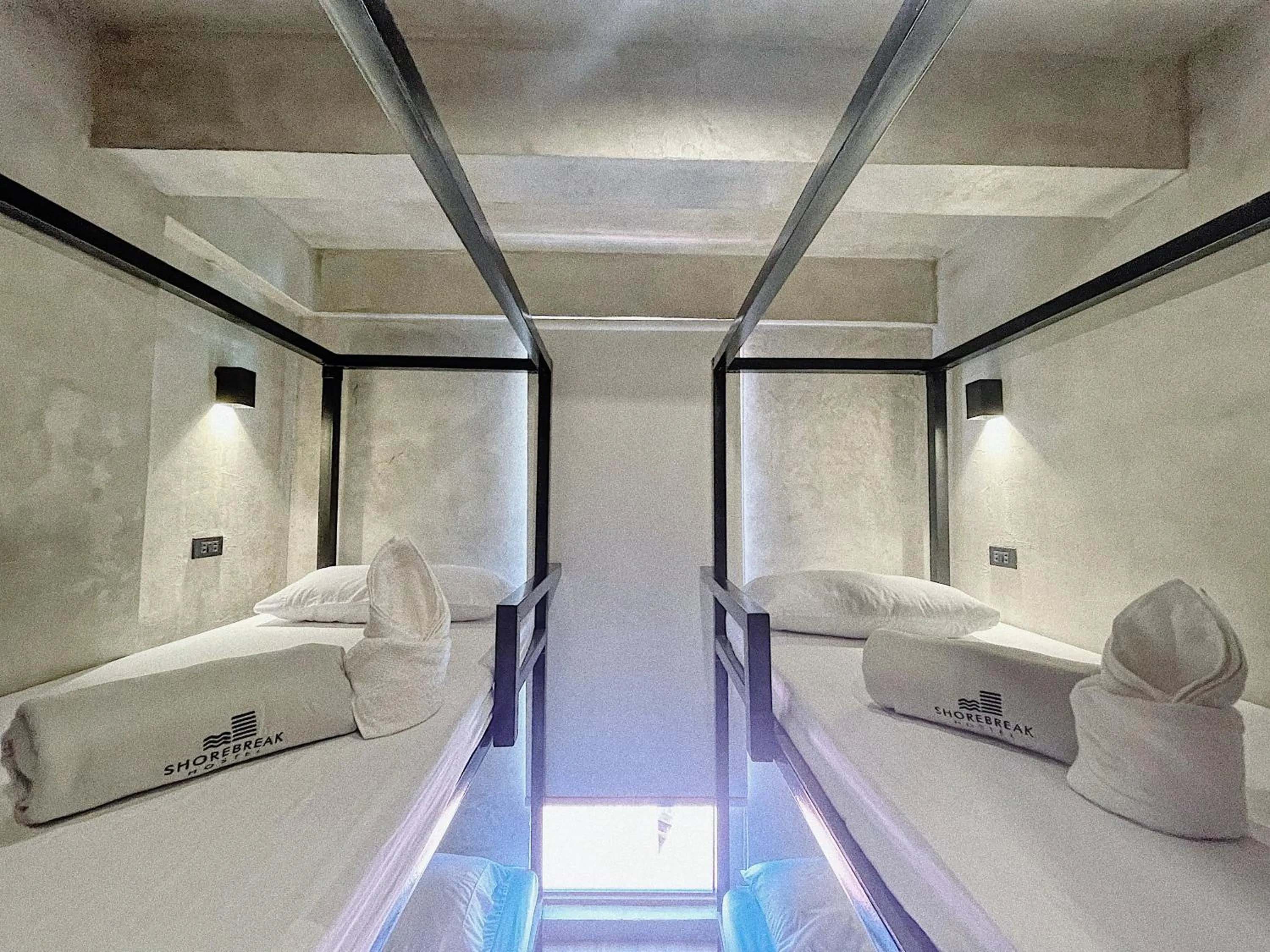 bunk bed, Bed in Shorebreak Hostel San Juan La Union