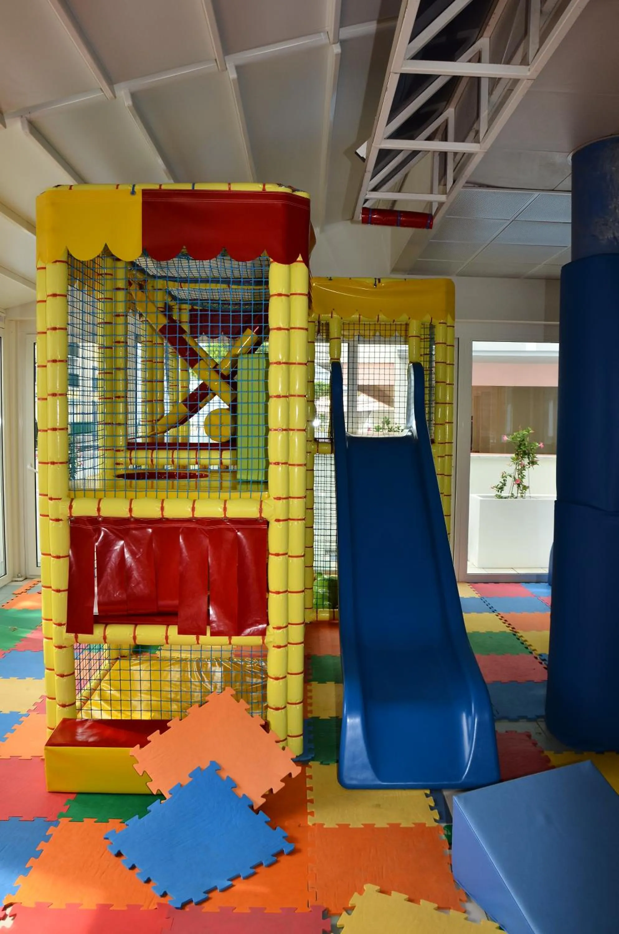 children in Hotel San Michele