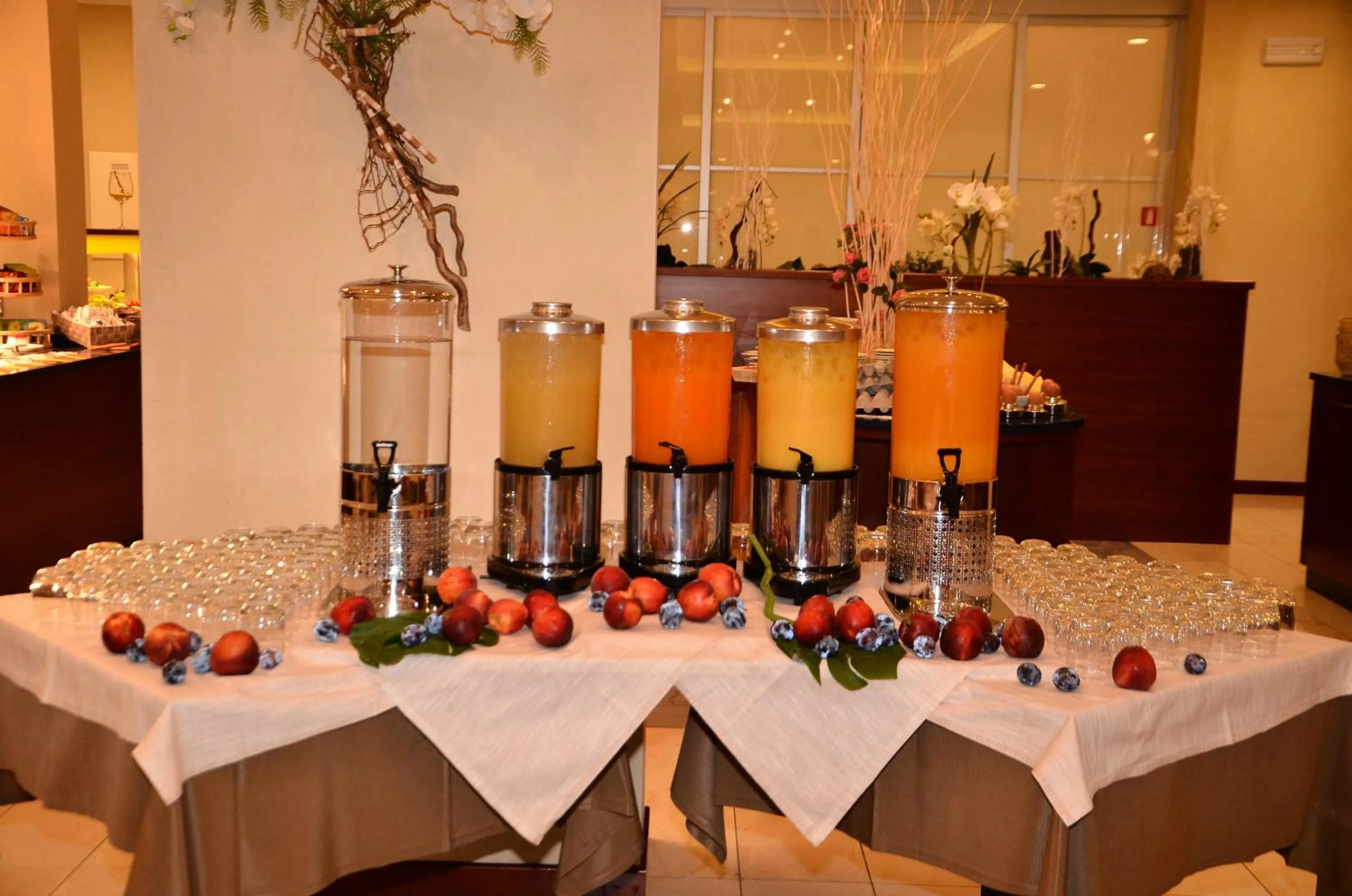 Buffet breakfast in Hotel San Michele