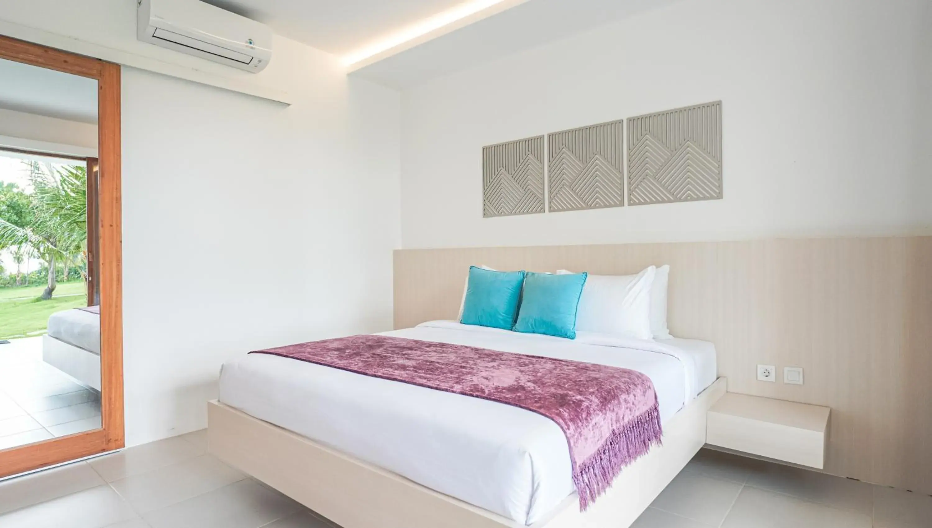 Bedroom, Bed in Palm Springs Bali Dive Resort Bedroom, Bed in Palm Springs Bali Dive Resort