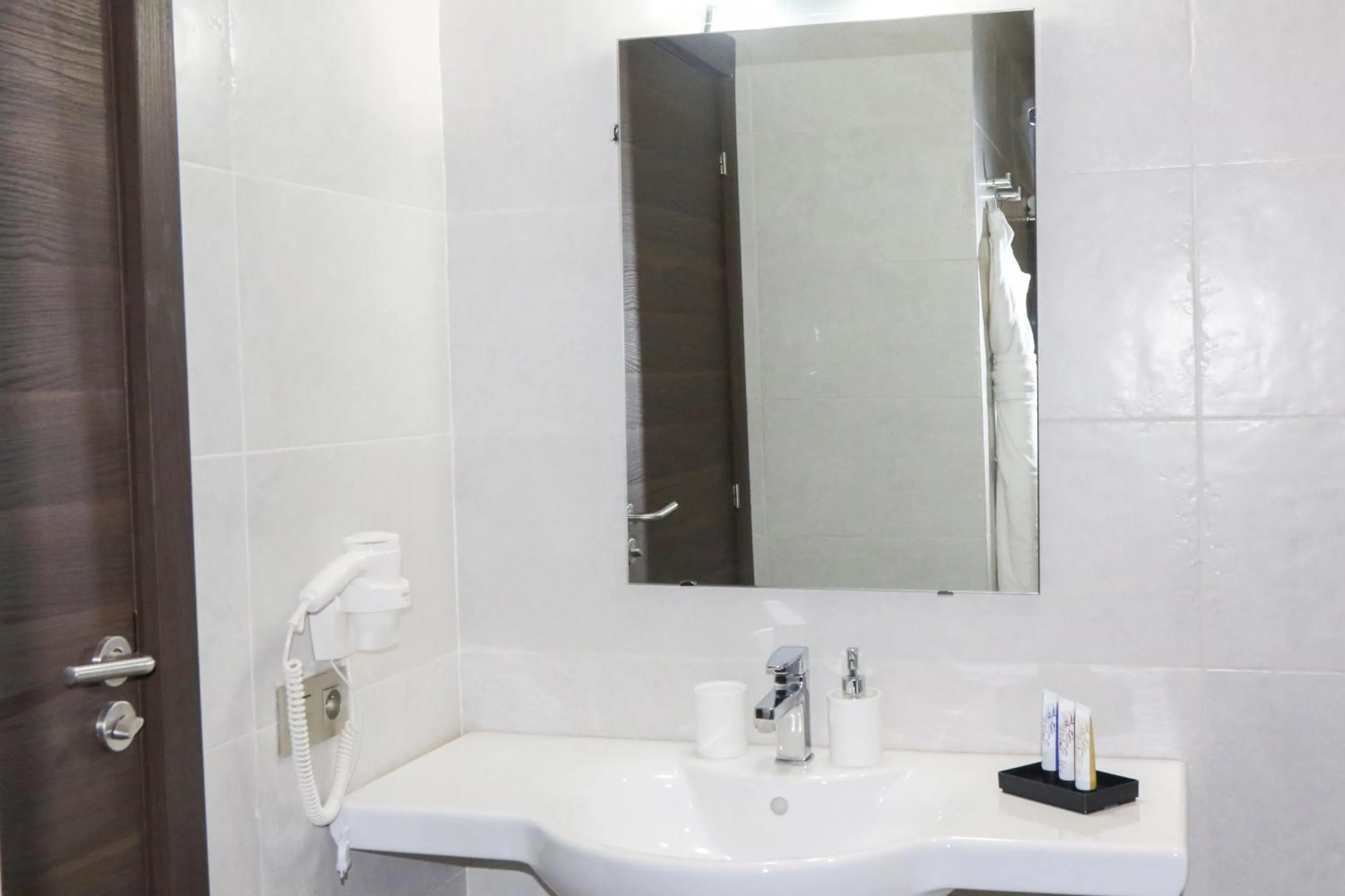 Shower in Dakhla Boarding Hotel & Restaurant