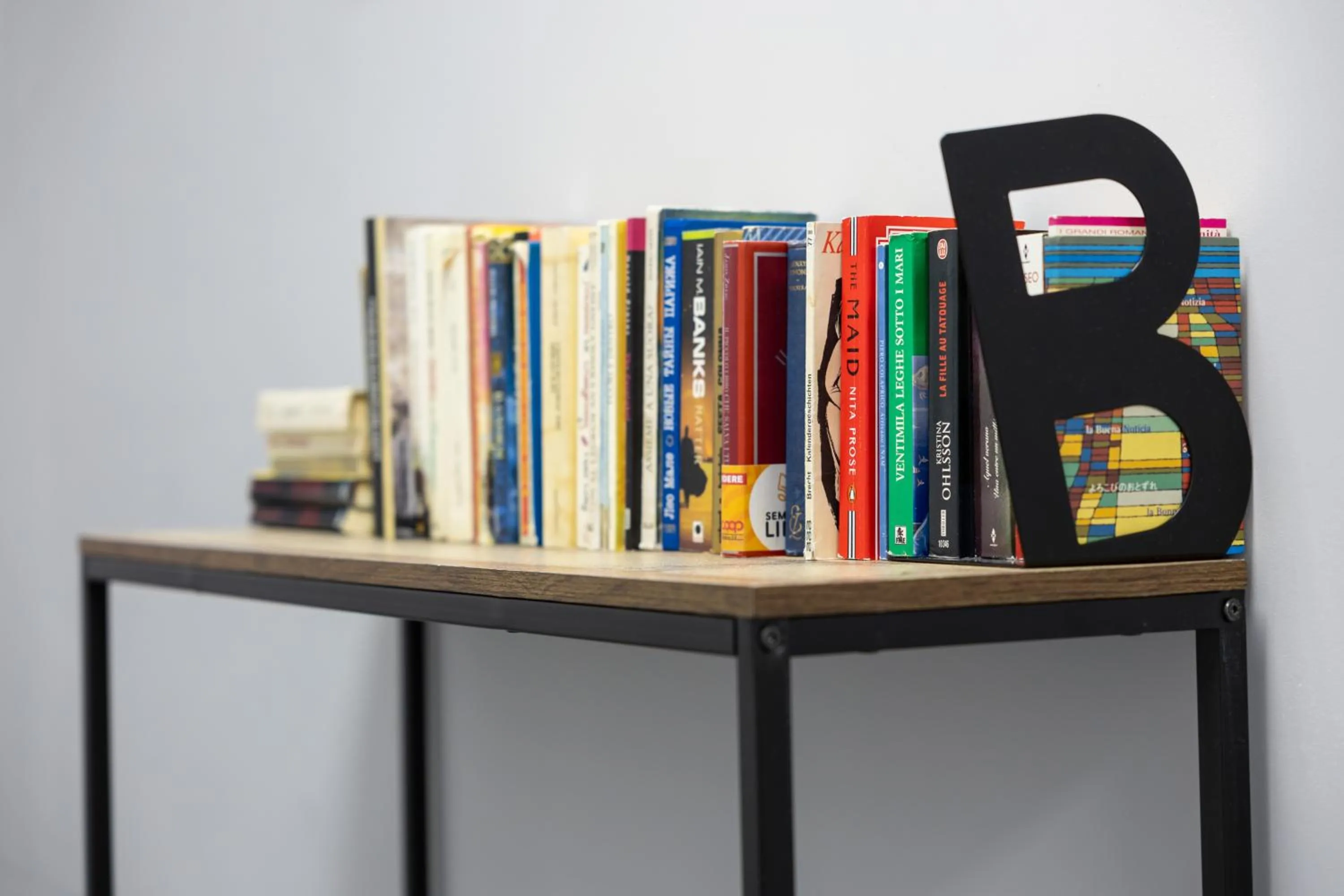 Library in Hotel Maggiore