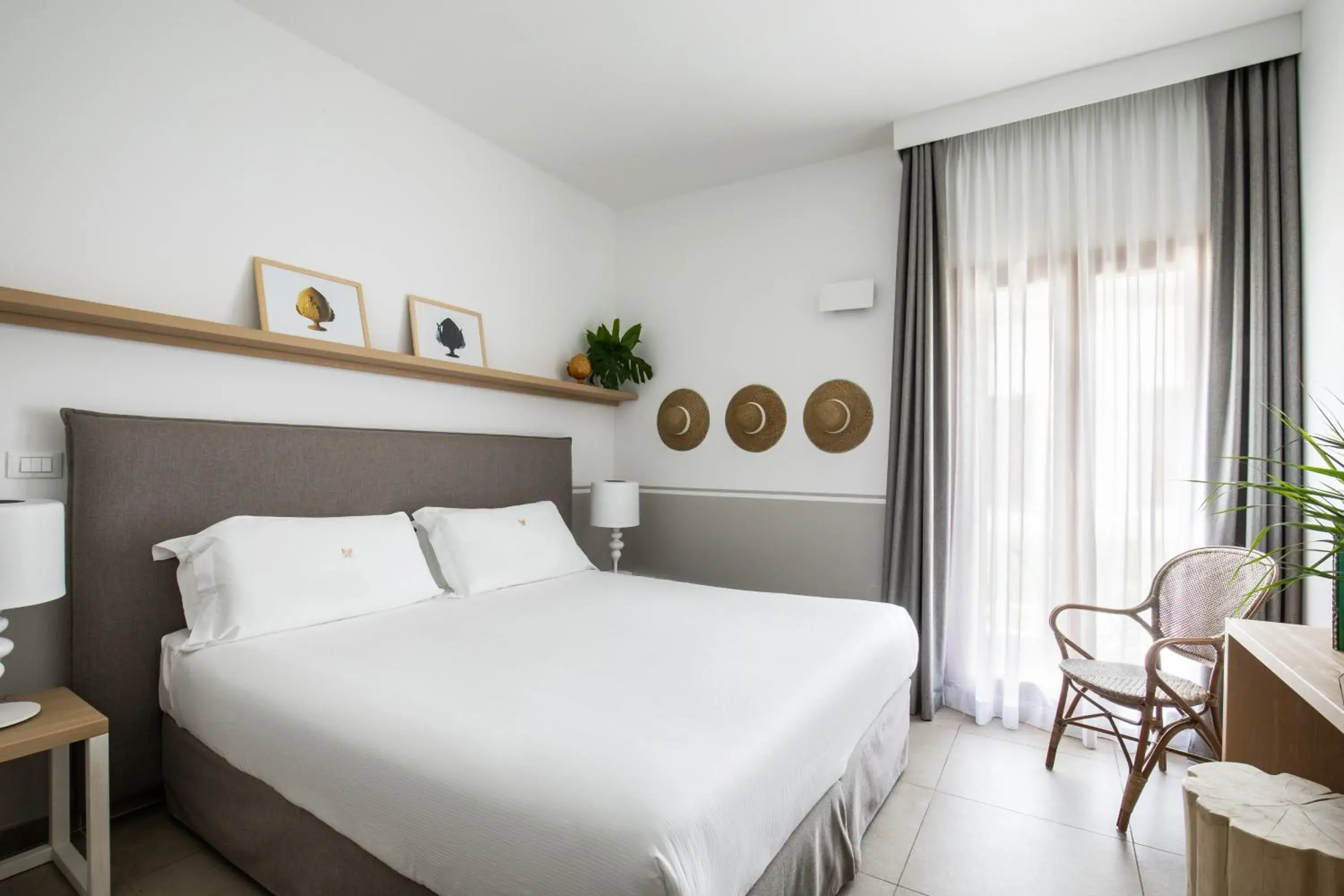 Deluxe Double or Twin Room with Garden View in Giardino Dei Pini - Boutique Hotel Deluxe Double or Twin Room with Garden View in Giardino Dei Pini - Boutique Hotel