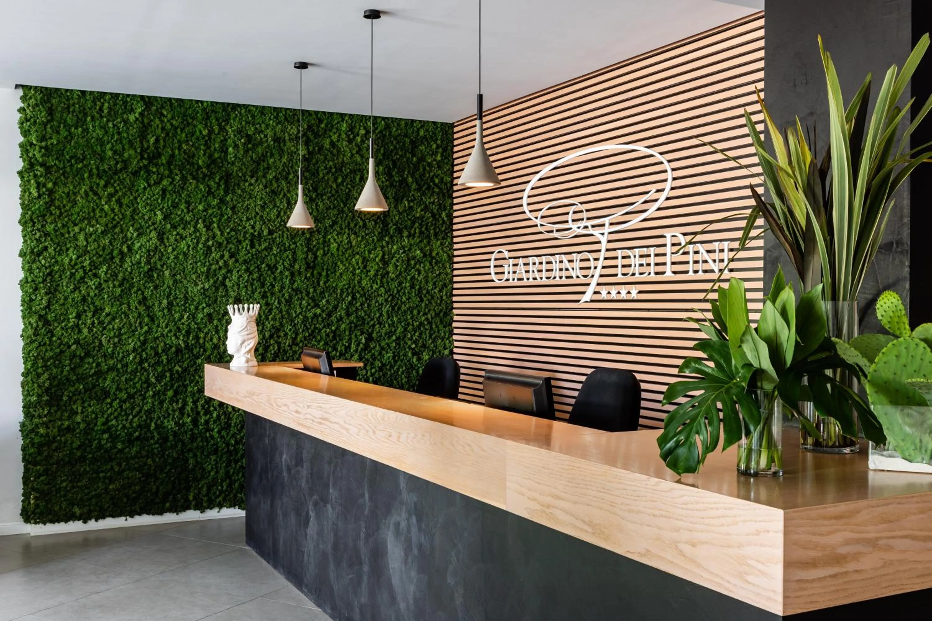 Lobby or reception in Giardino Dei Pini - Boutique Hotel