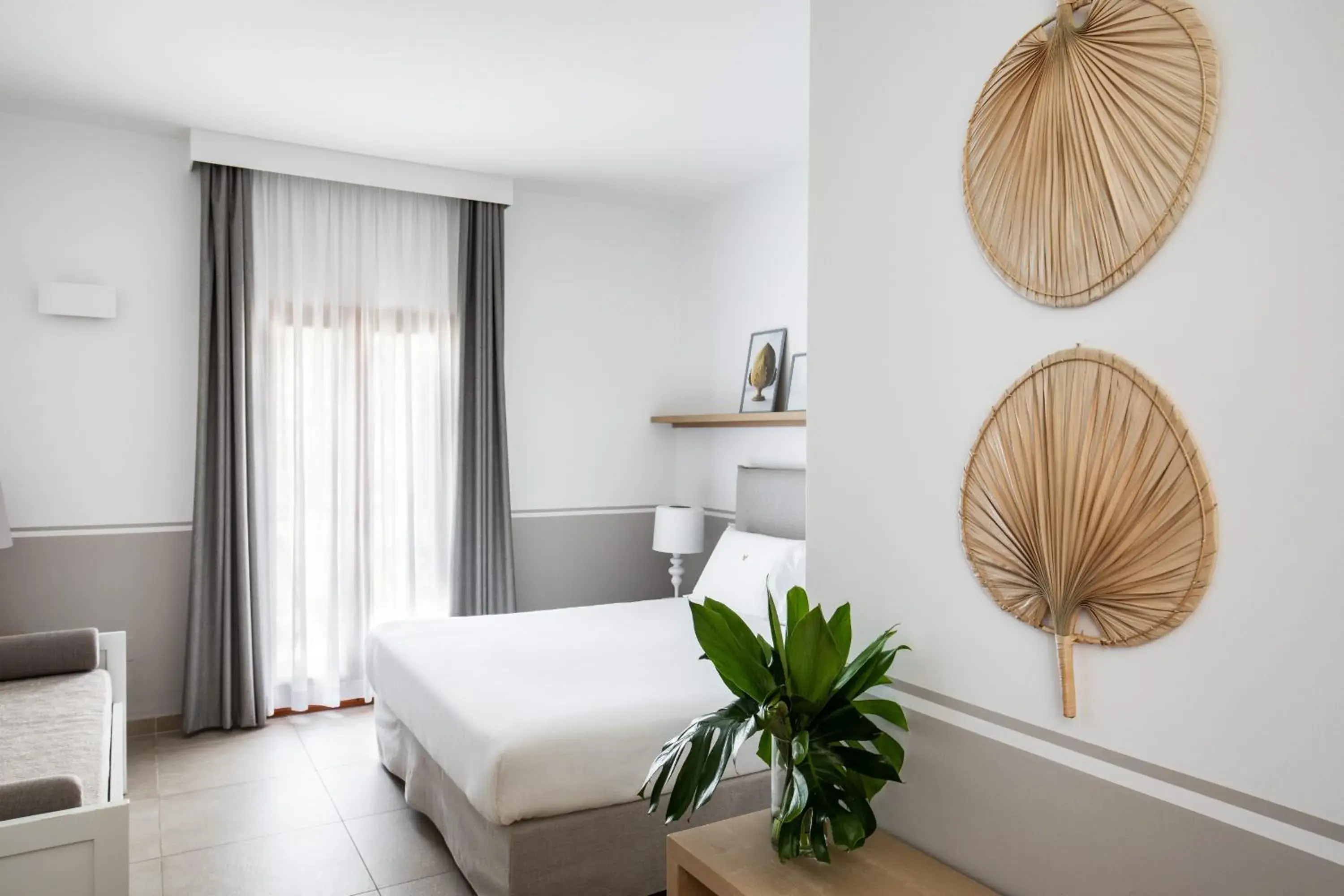 Deluxe Double or Twin Room with Garden View in Giardino Dei Pini - Boutique Hotel Deluxe Double or Twin Room with Garden View in Giardino Dei Pini - Boutique Hotel