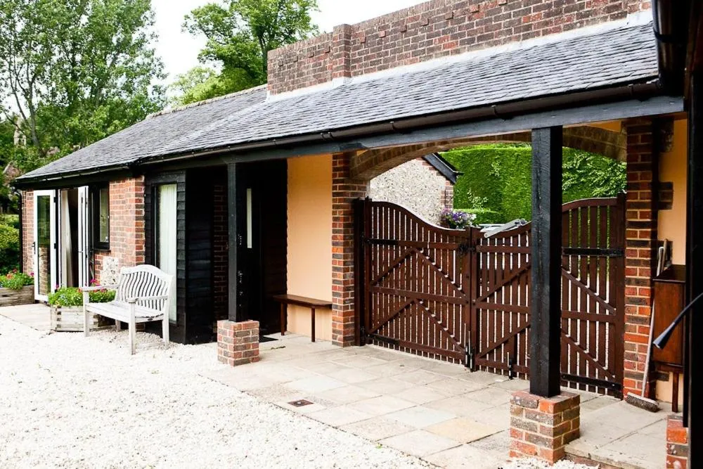 Facade/entrance in The Old Hop Kiln Barn