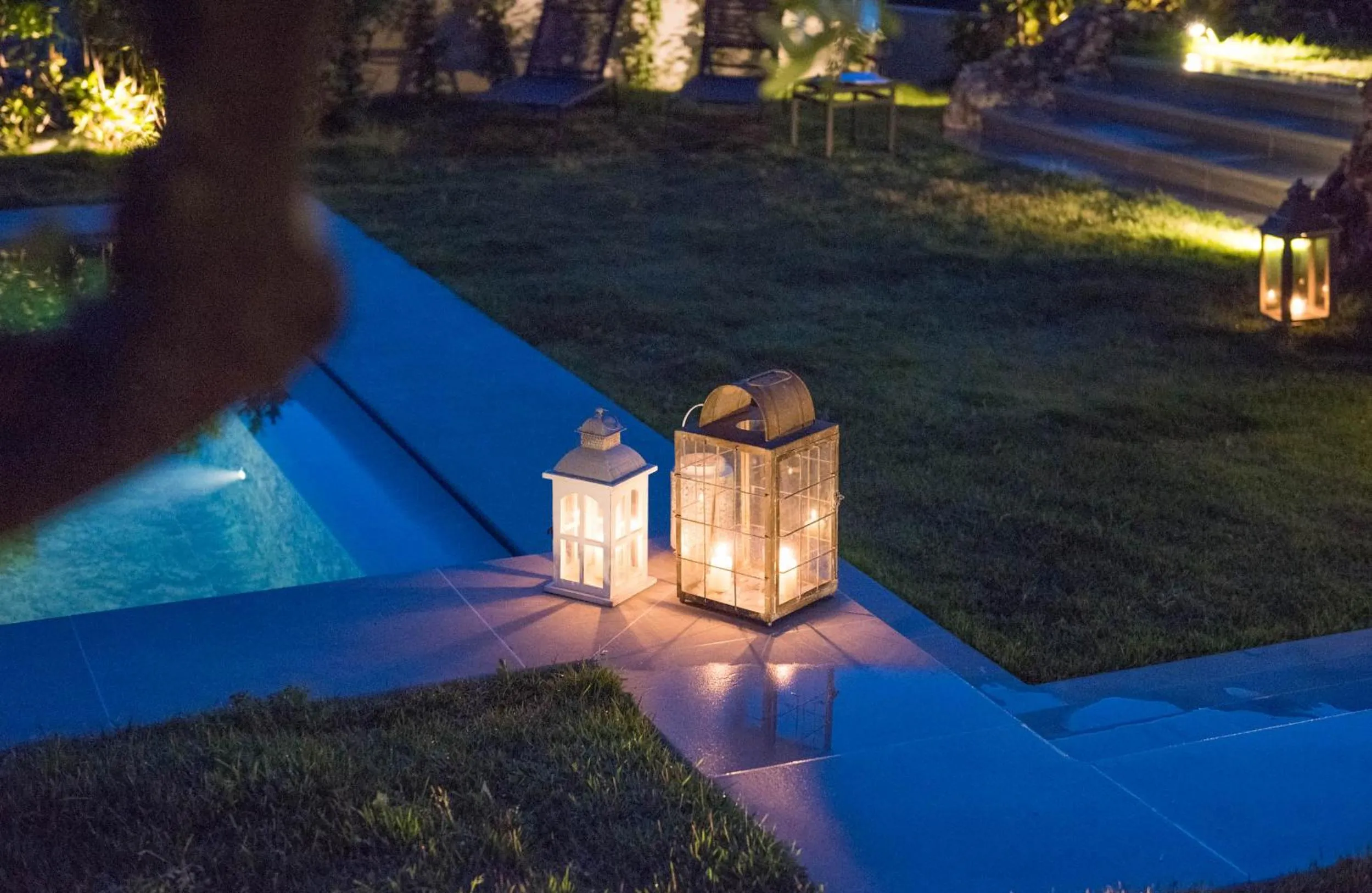 Swimming pool in Romantic Hotel & Restaurant Villa Cheta Elite