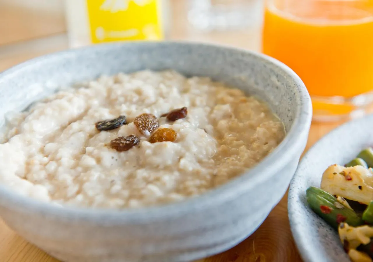 Food and drinks in Bloom Hotel - Sector 62