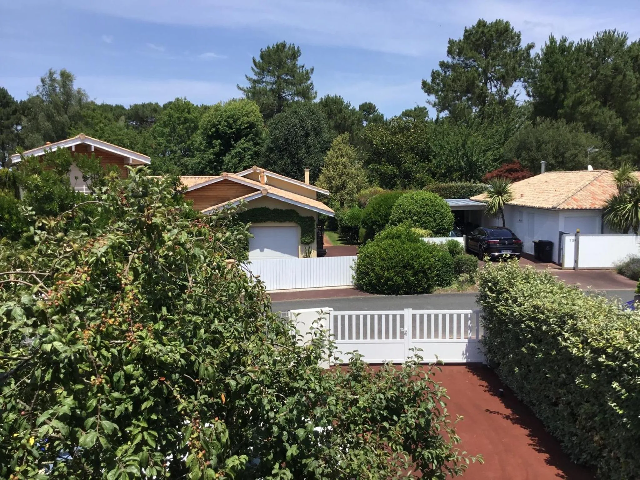 Photo of the whole room in La villa du golf - chambre d hôtes