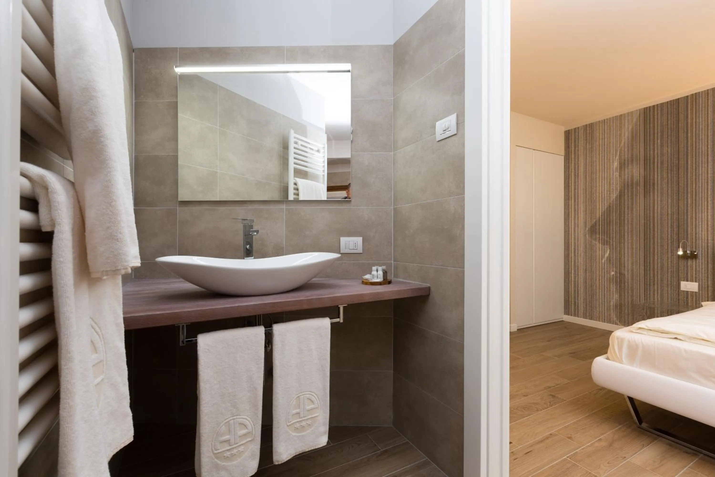 Bathroom, Bed in Pace 1954 Hotel