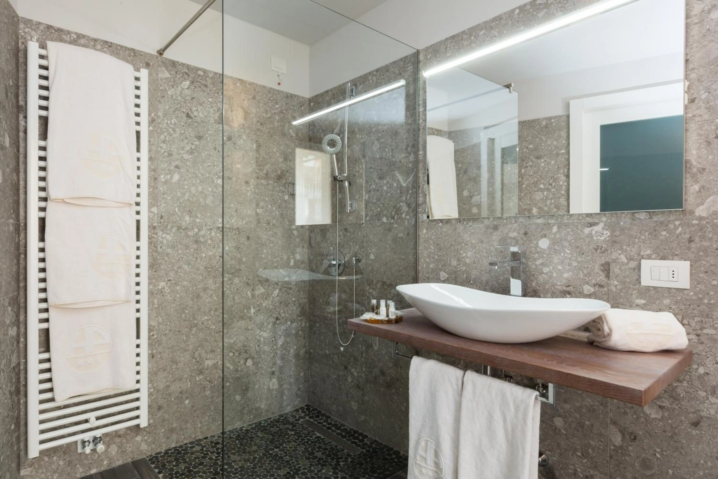 Bathroom in Pace 1954 Hotel