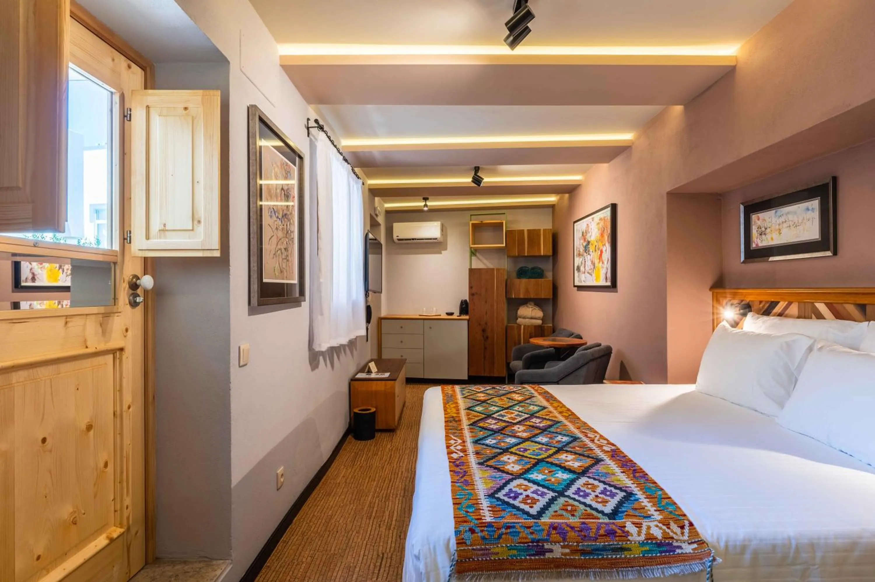 Bed in Vila Origens Boutique Hotel Albufeira – Adults Only