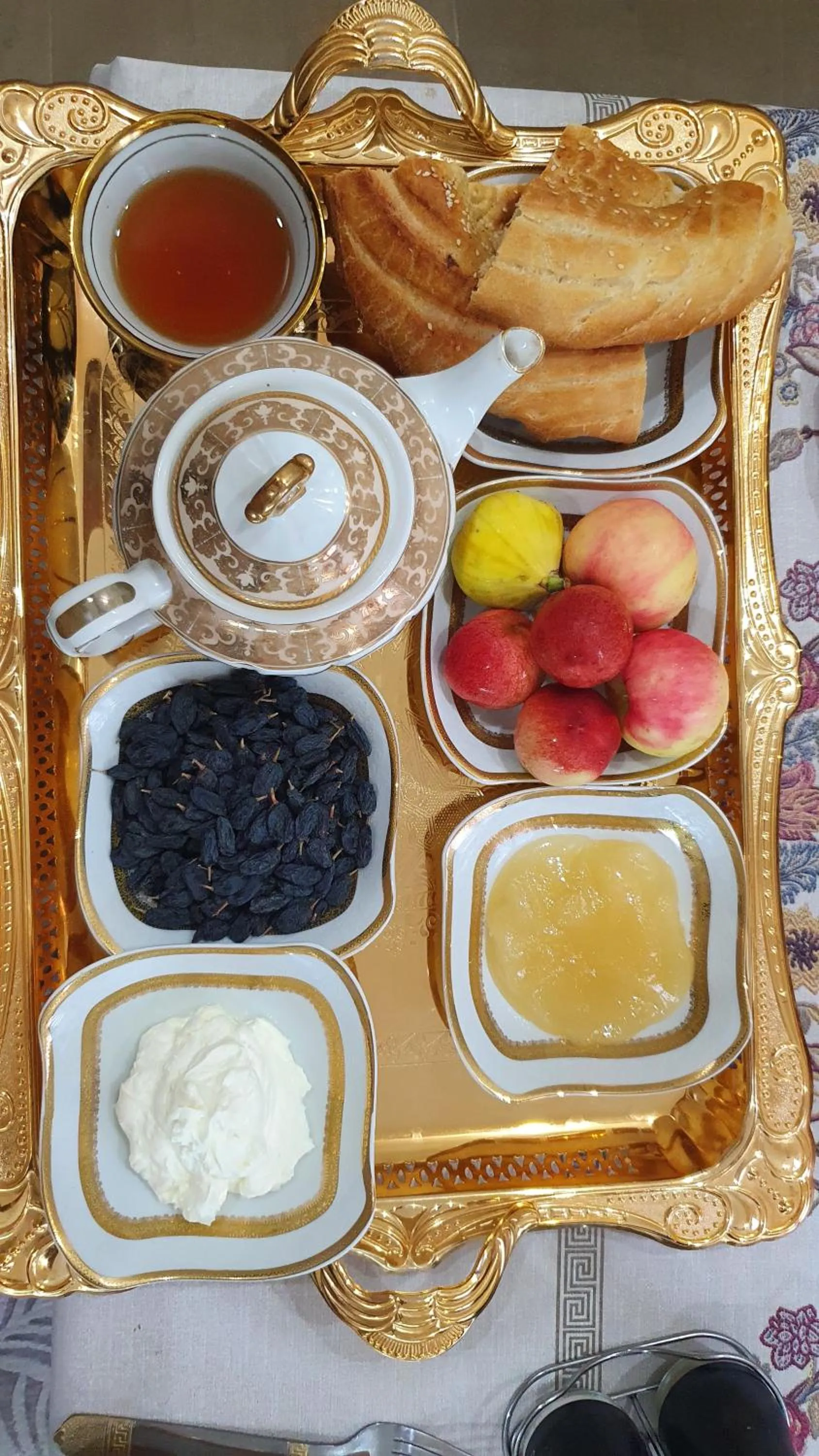 Breakfast in Fayzli GuestHouse