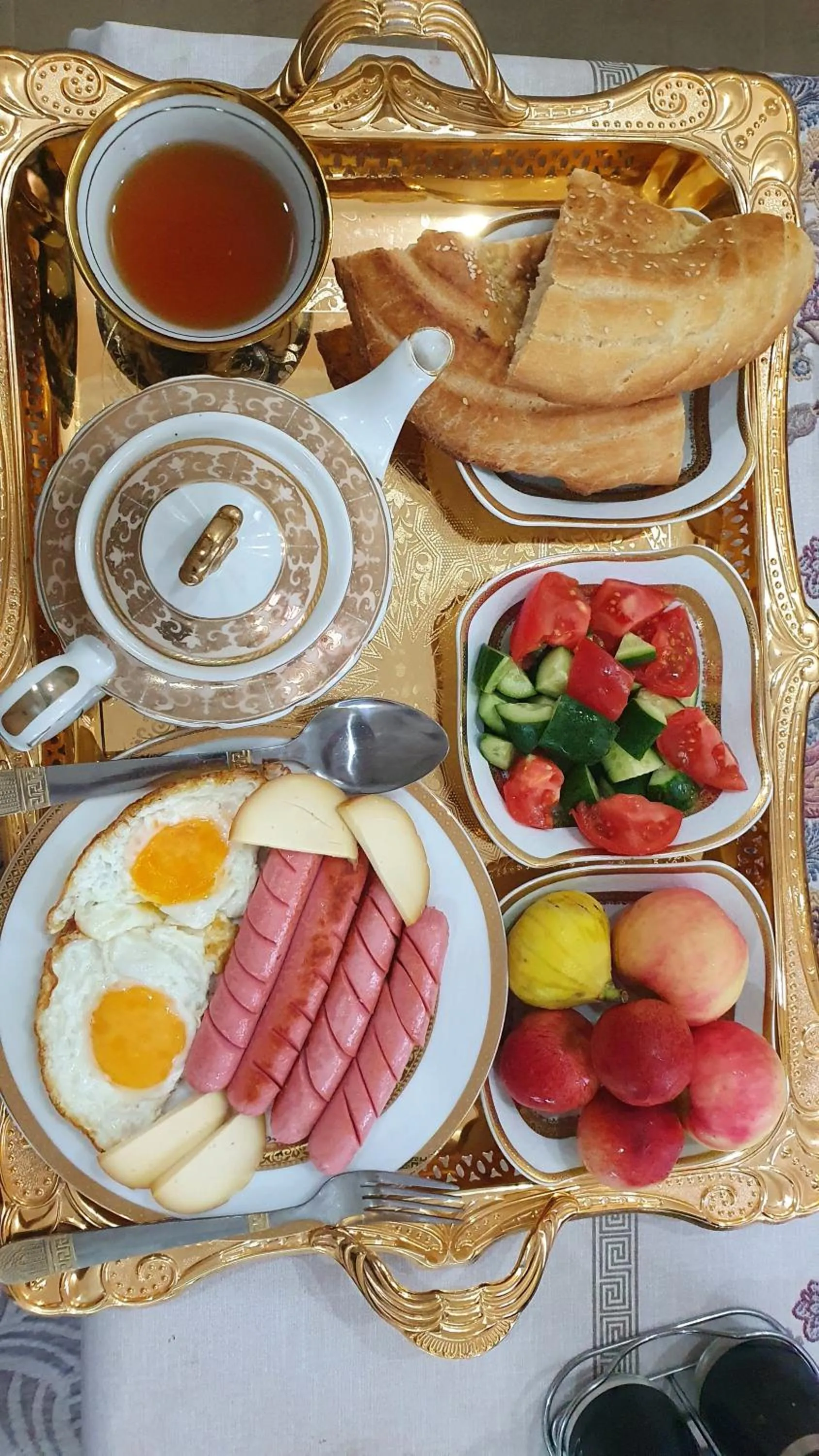 Breakfast in Fayzli GuestHouse