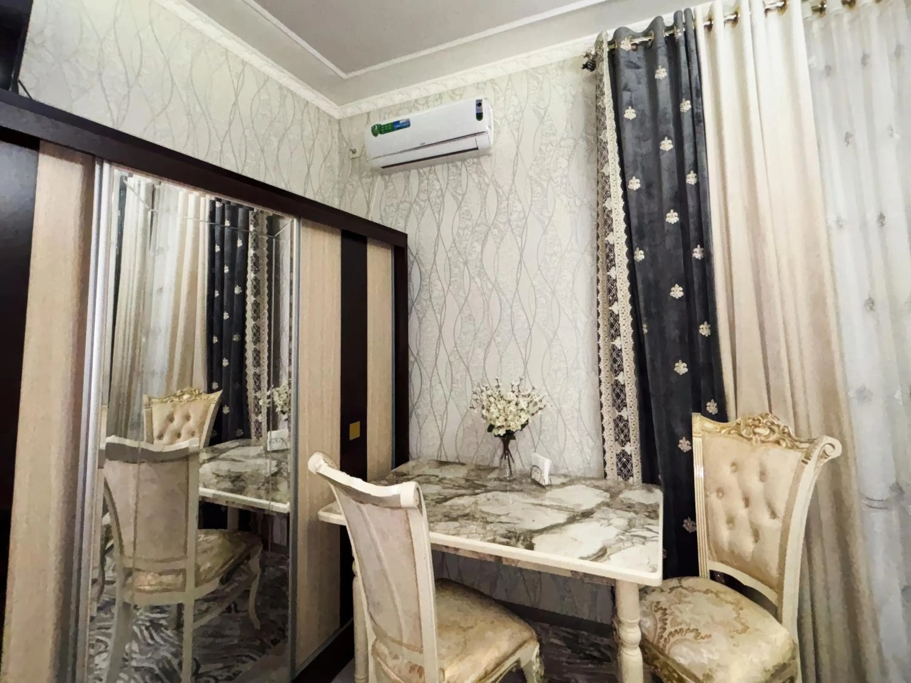 Seating area in Fayzli GuestHouse