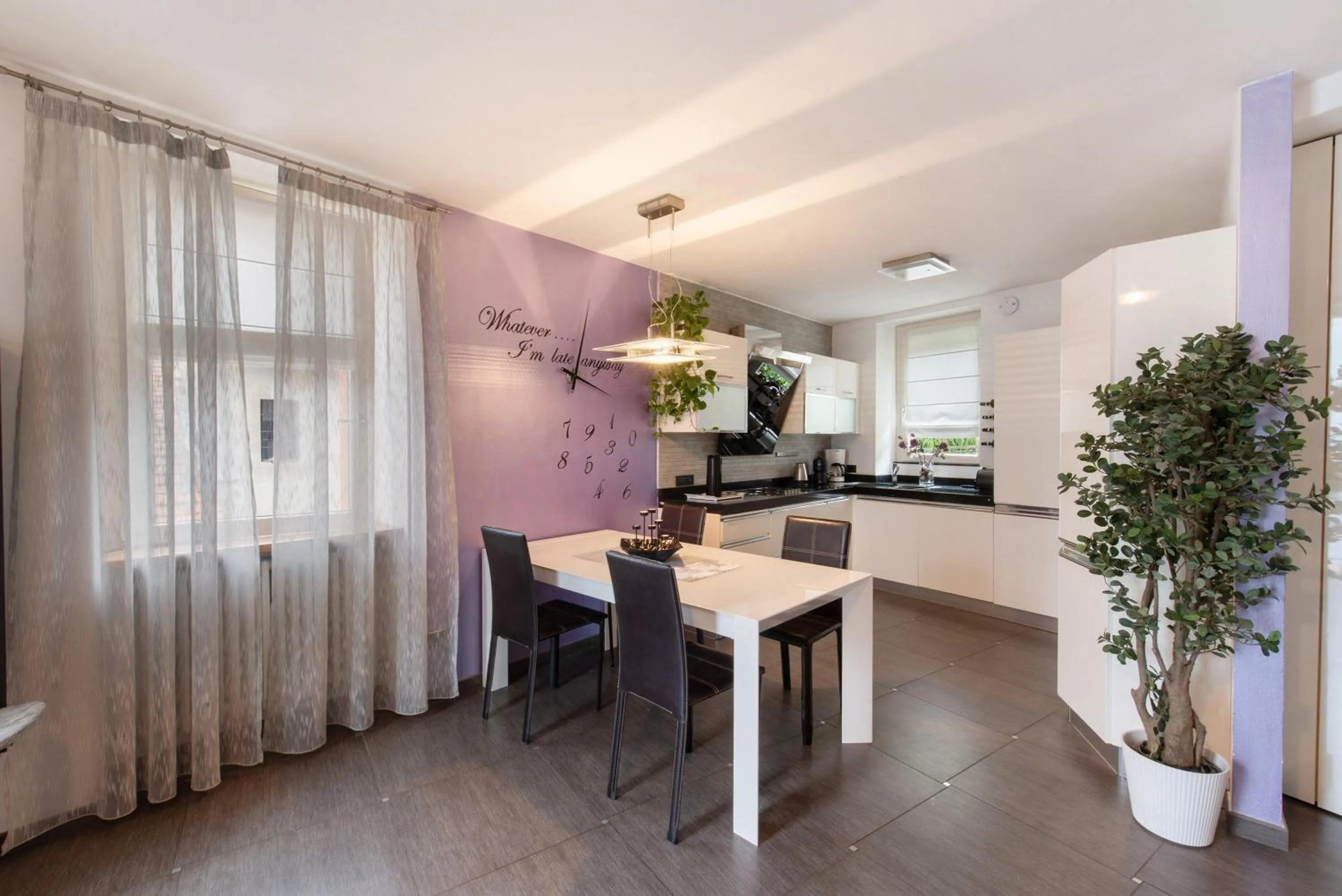 Luxury Lakefront Maisonette