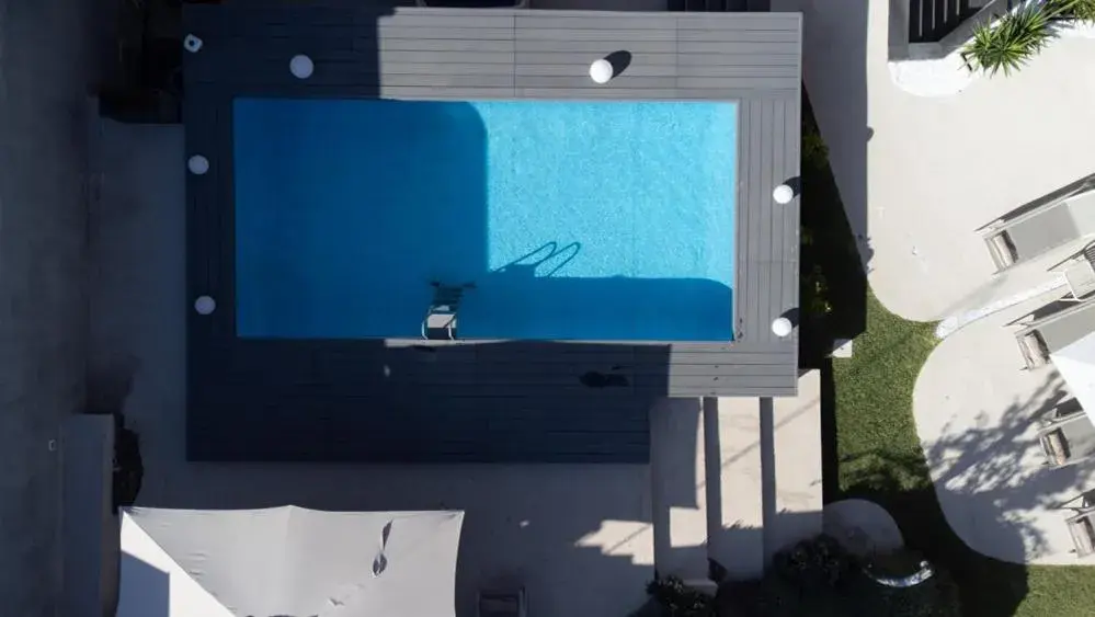 Pool view in Ollen apartments Pool view in Ollen apartments