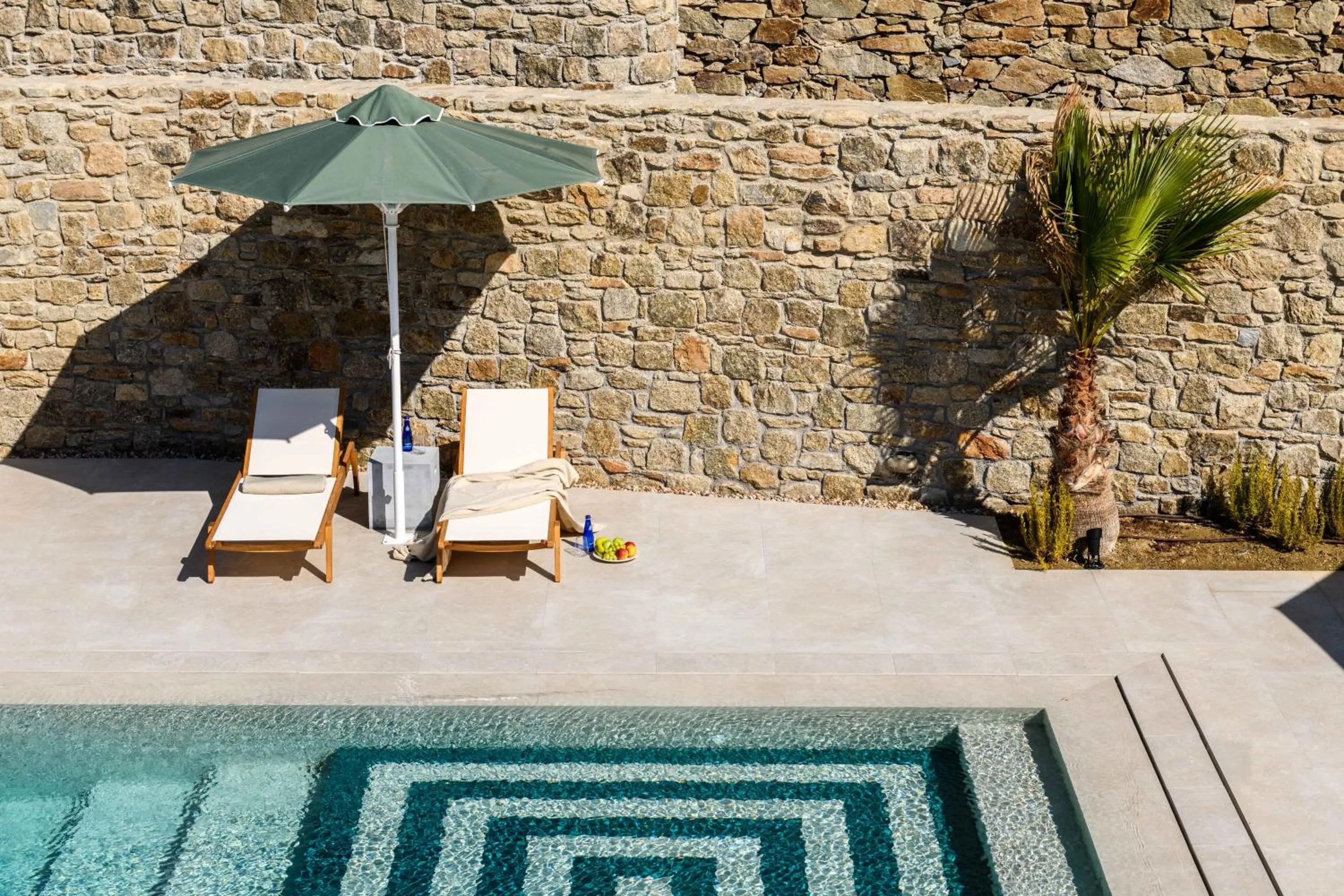 Swimming pool in Camarades Mykonos