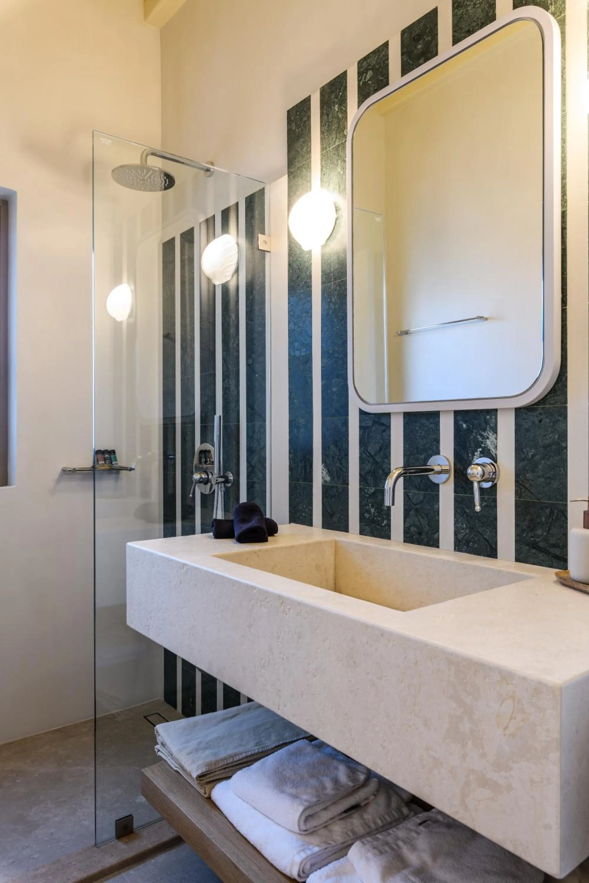 Bathroom in Camarades Mykonos