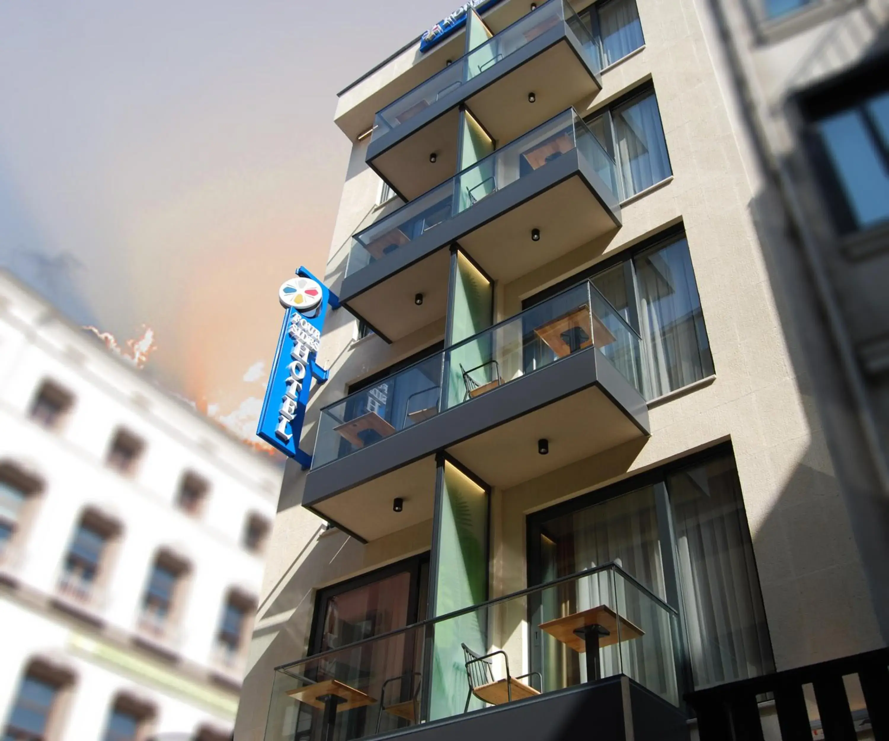 Property building in Four Sides Beyoglu Property building in Four Sides Beyoglu