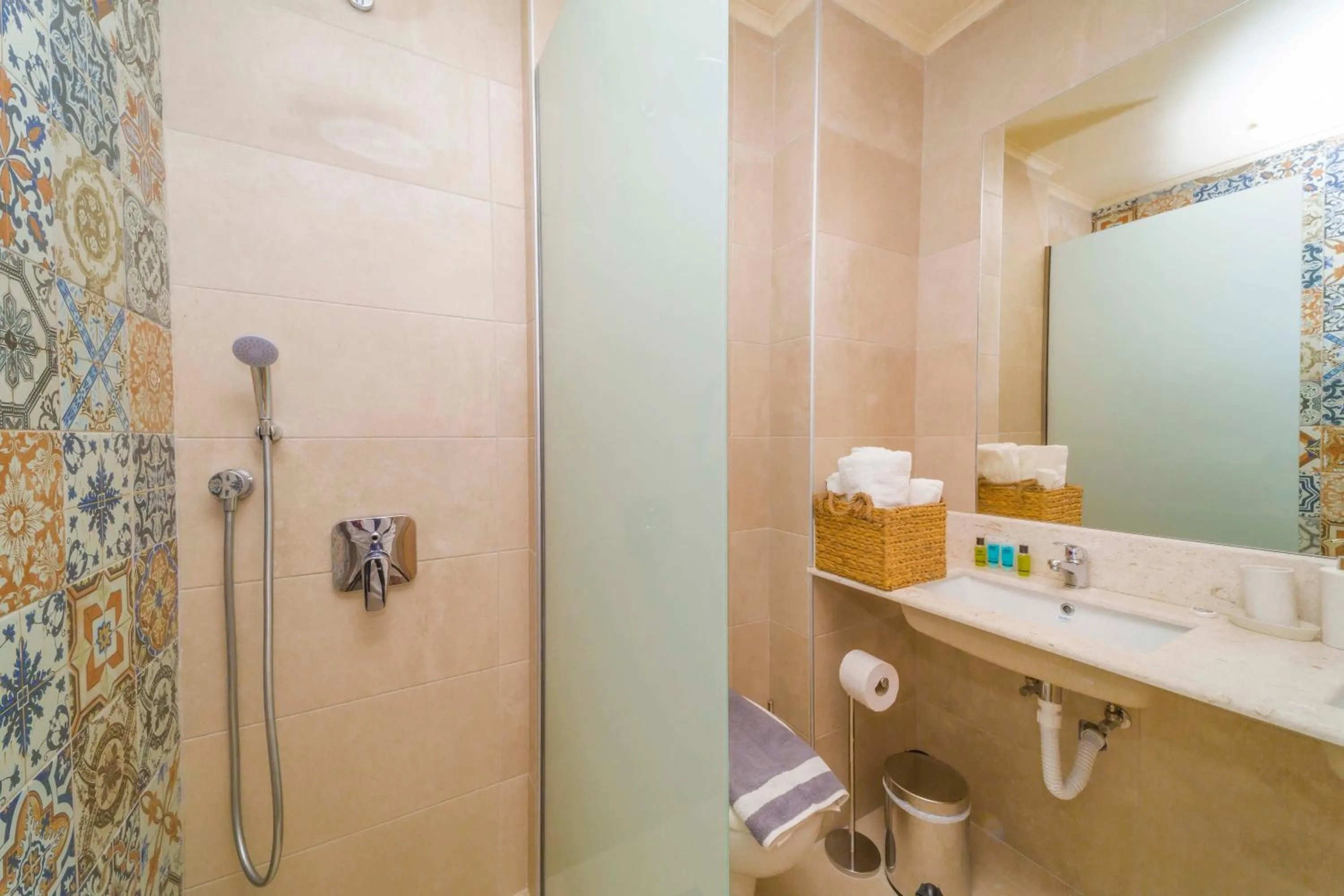 Shower in Amaryllis front beach hotel