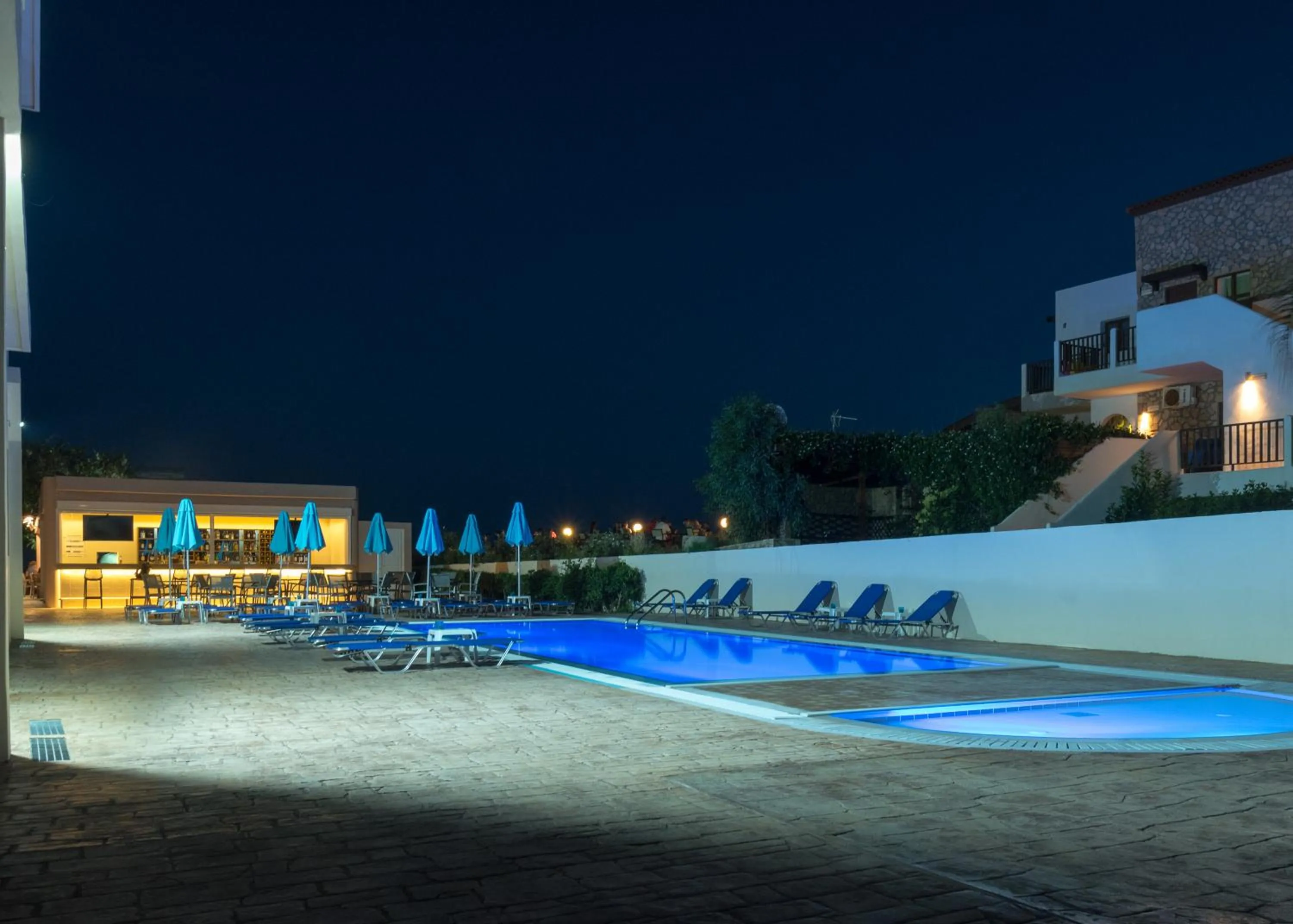 Swimming pool in Amaryllis front beach hotel