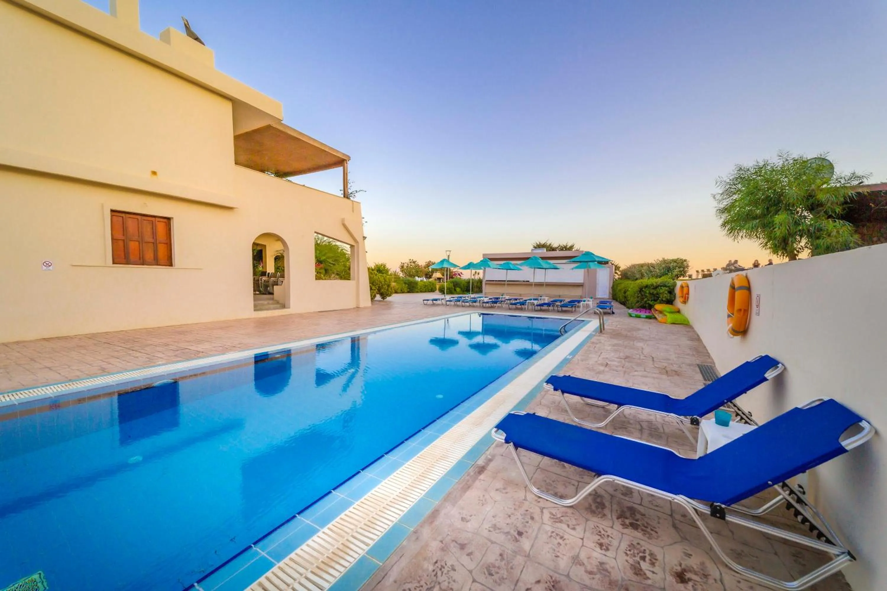 Swimming pool in Amaryllis front beach hotel