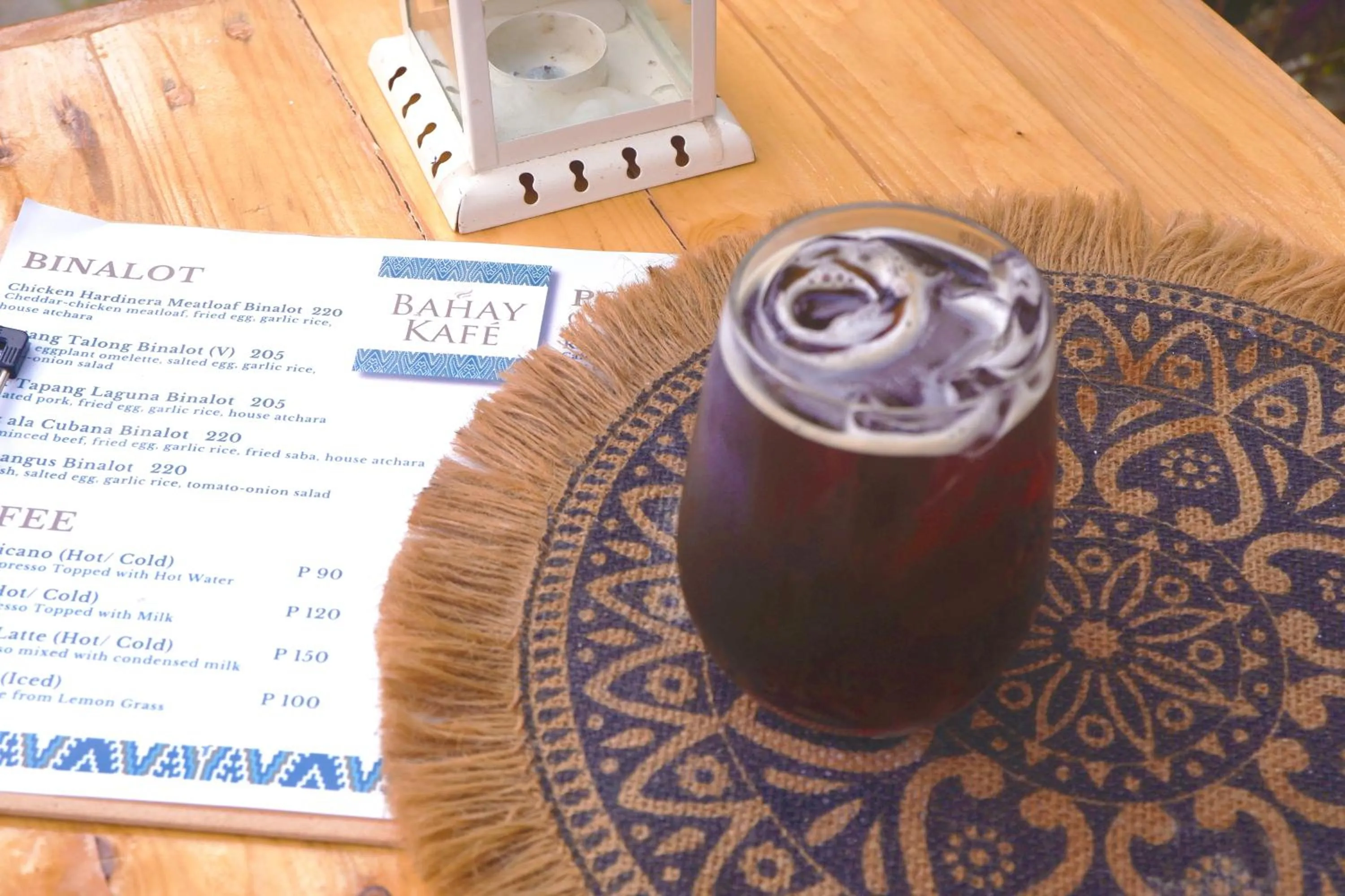 Drinks in Kaliraya Surf Kamp by Eco Hotels