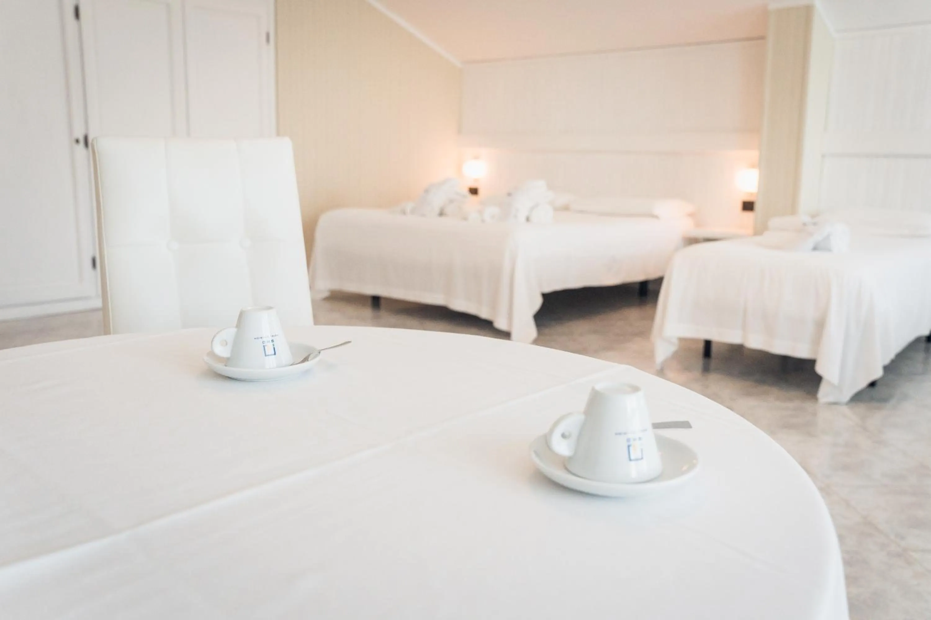 Bedroom, Bed in Rivoli Hotel