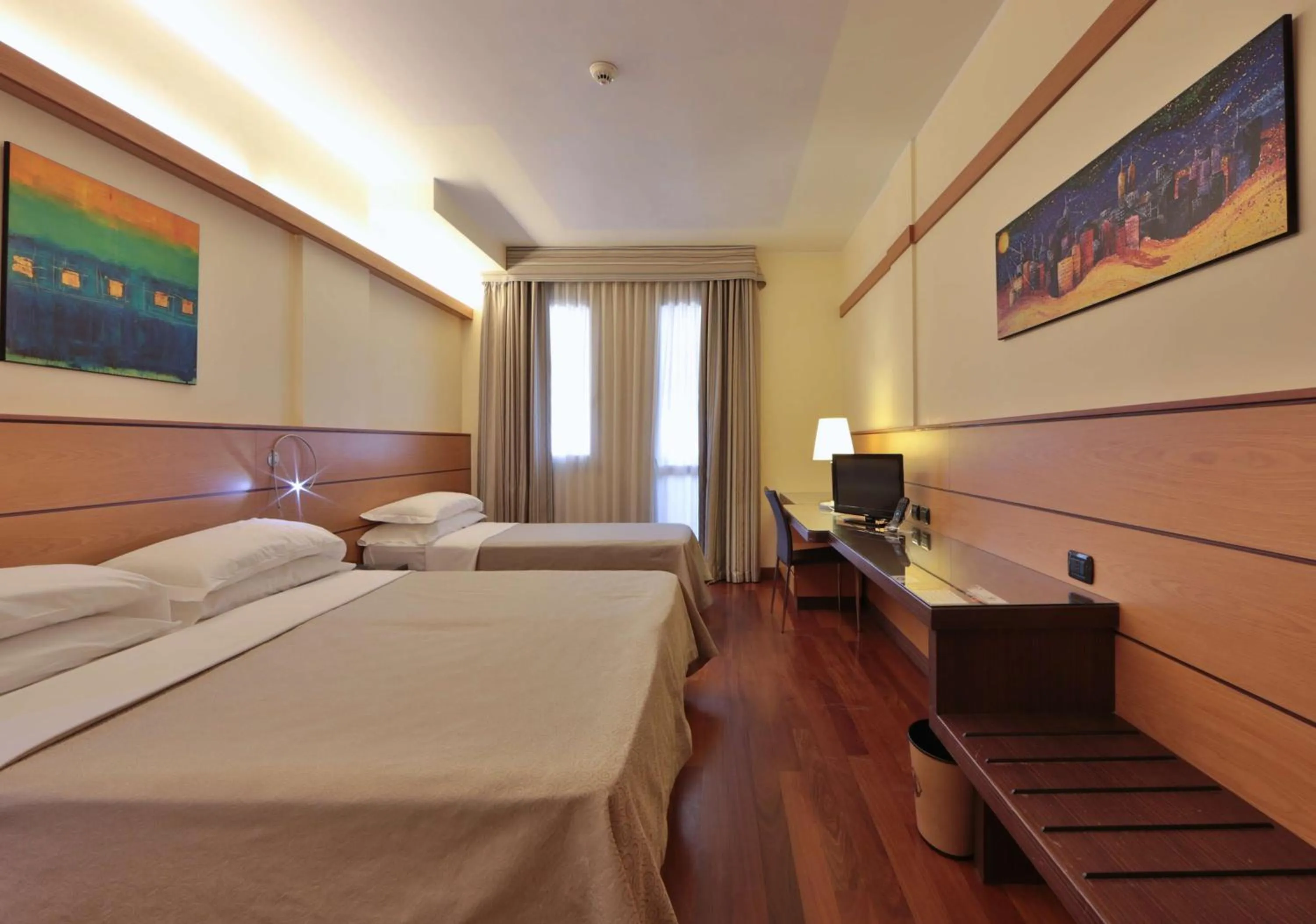 Photo of the whole room, Bed in Best Western Hotel Dei Cavalieri
