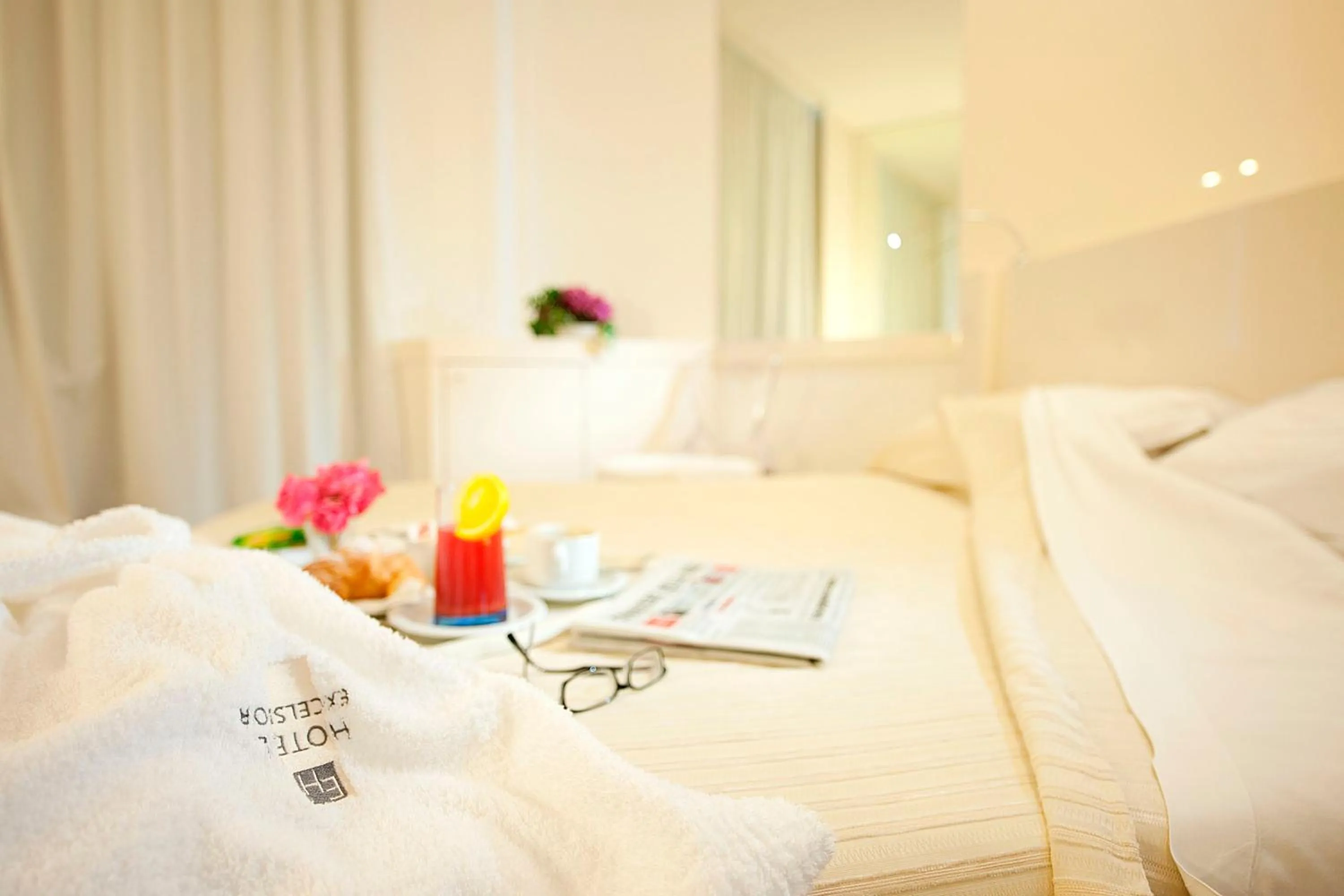 Bed in Hotel Excelsior