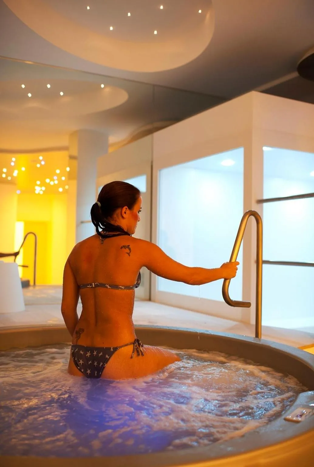 Guests in Hotel Excelsior