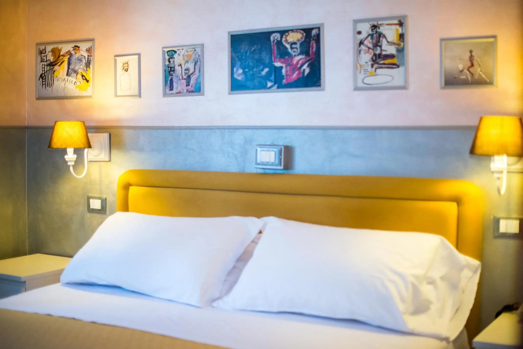 Decorative detail, Bed in Hotel Diana