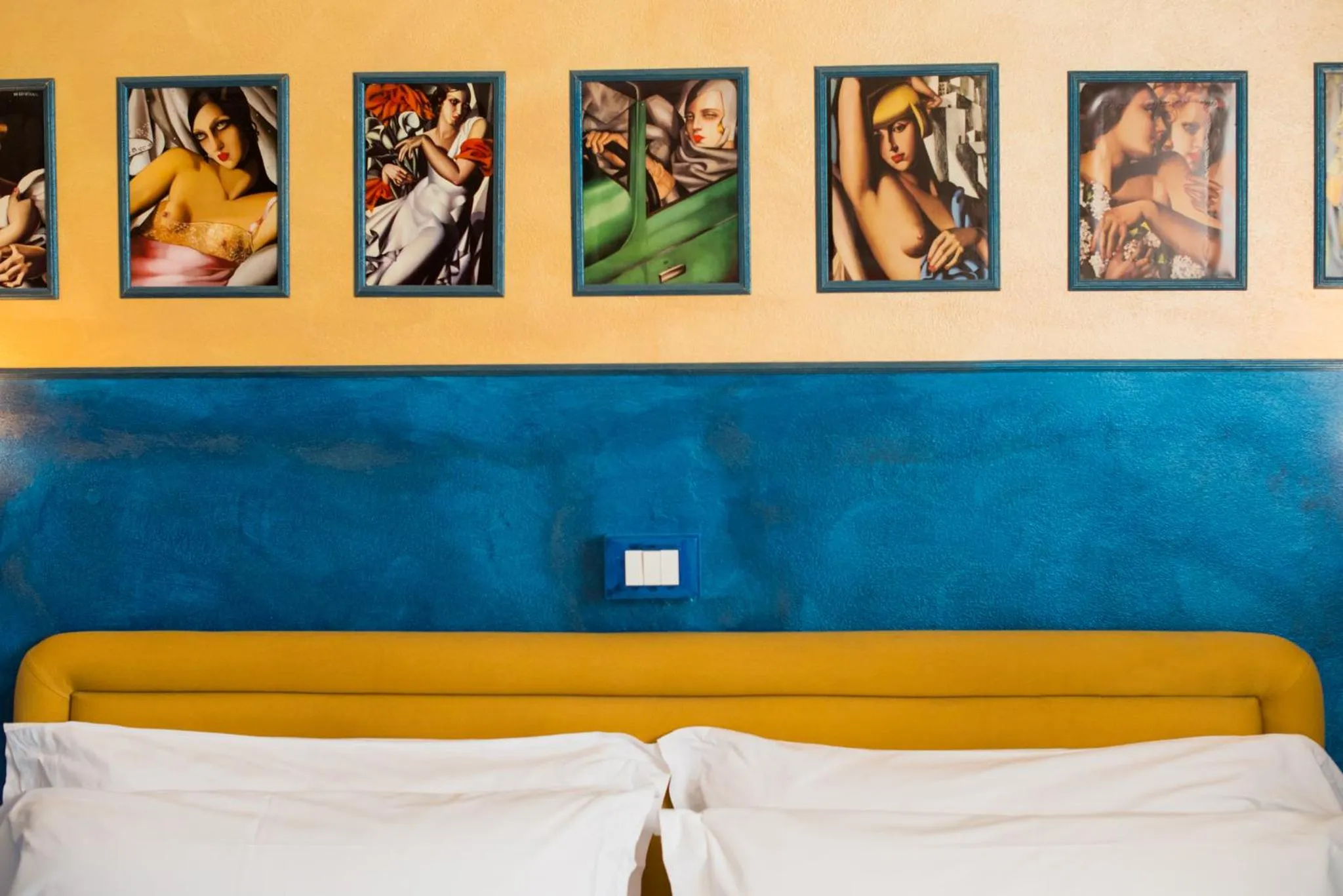 Decorative detail, Bed in Hotel Diana