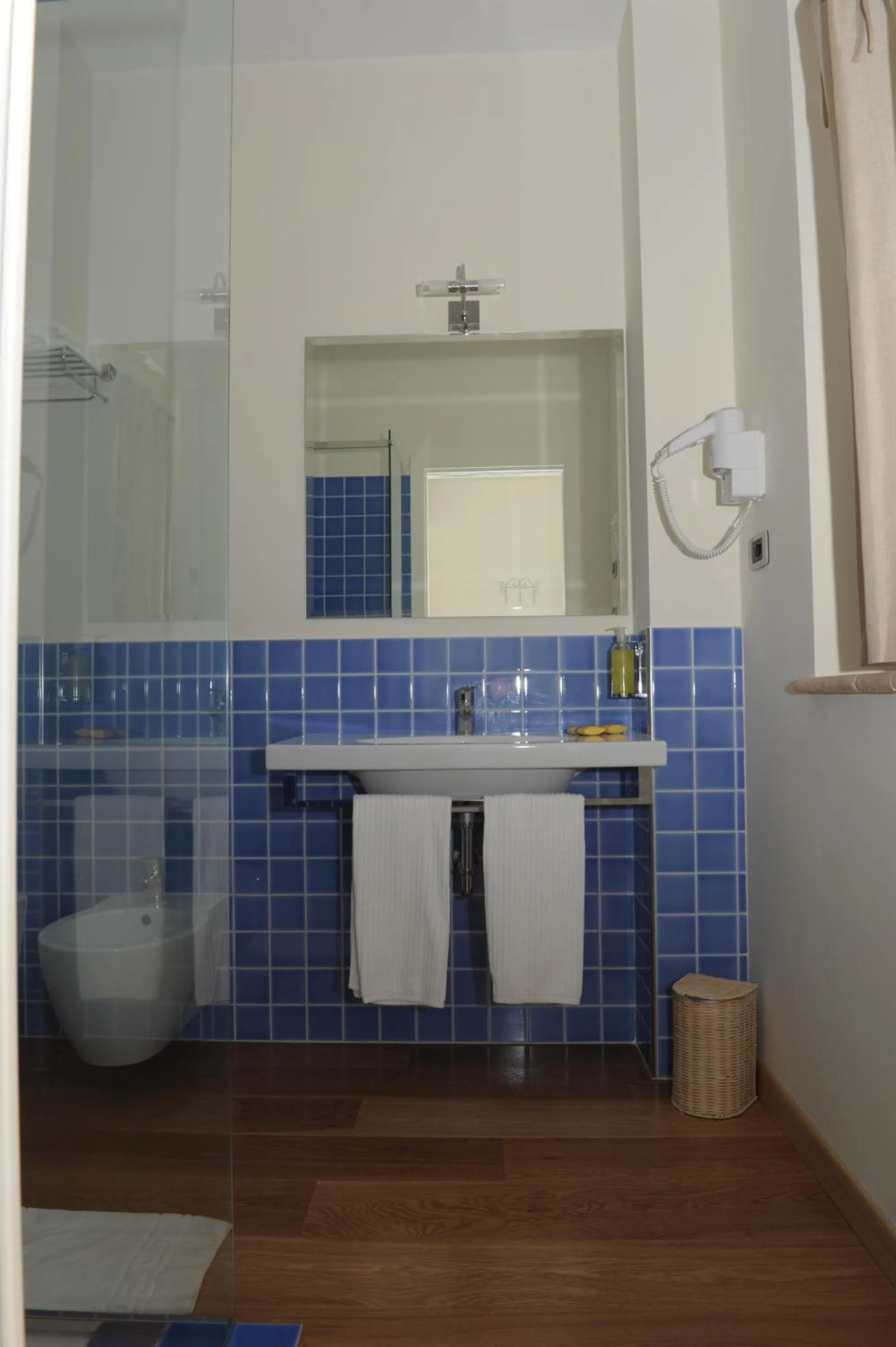 Shower in Hotel Giardino Suites&Spa